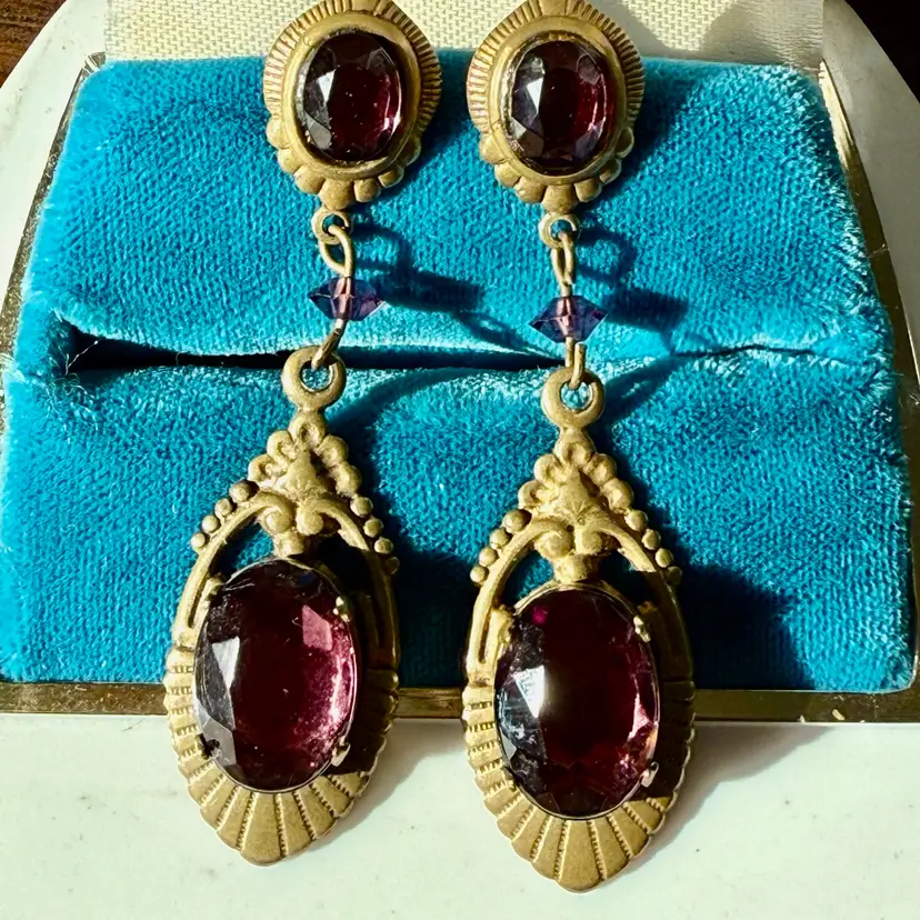 Victorian Style Purple Amethyst Glass Drop Earrings 2” Drop