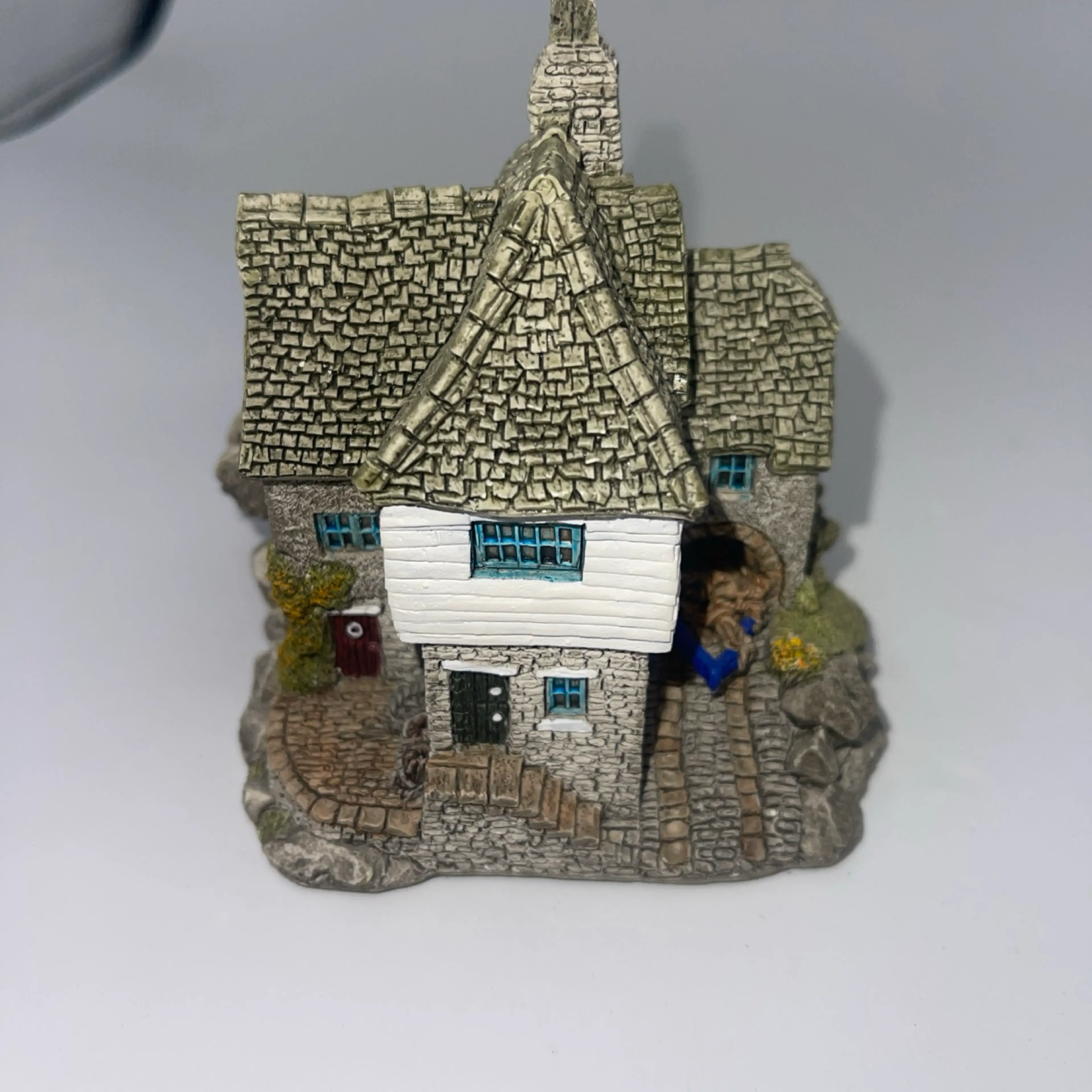 Image 2 of 7