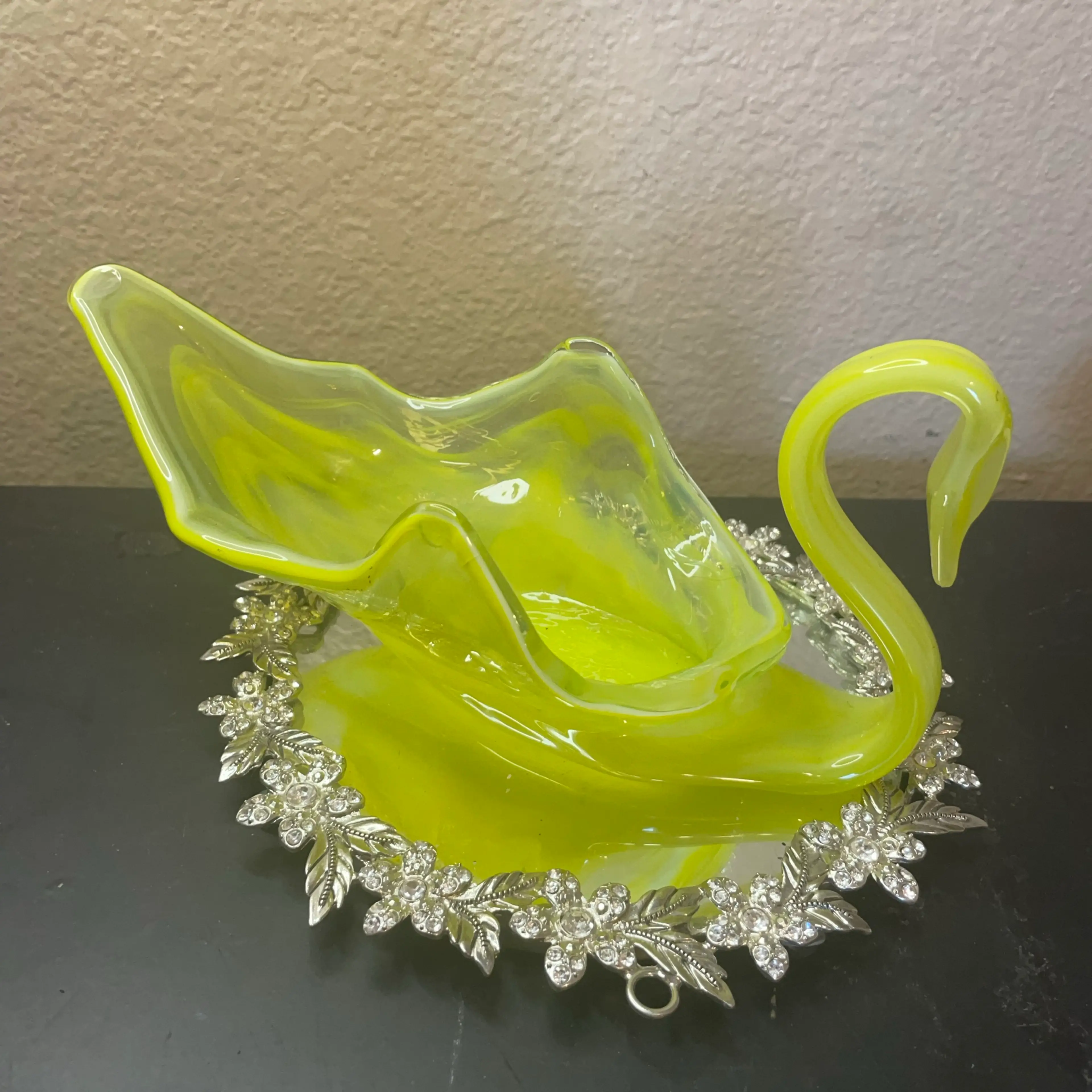 Image 3 of 4