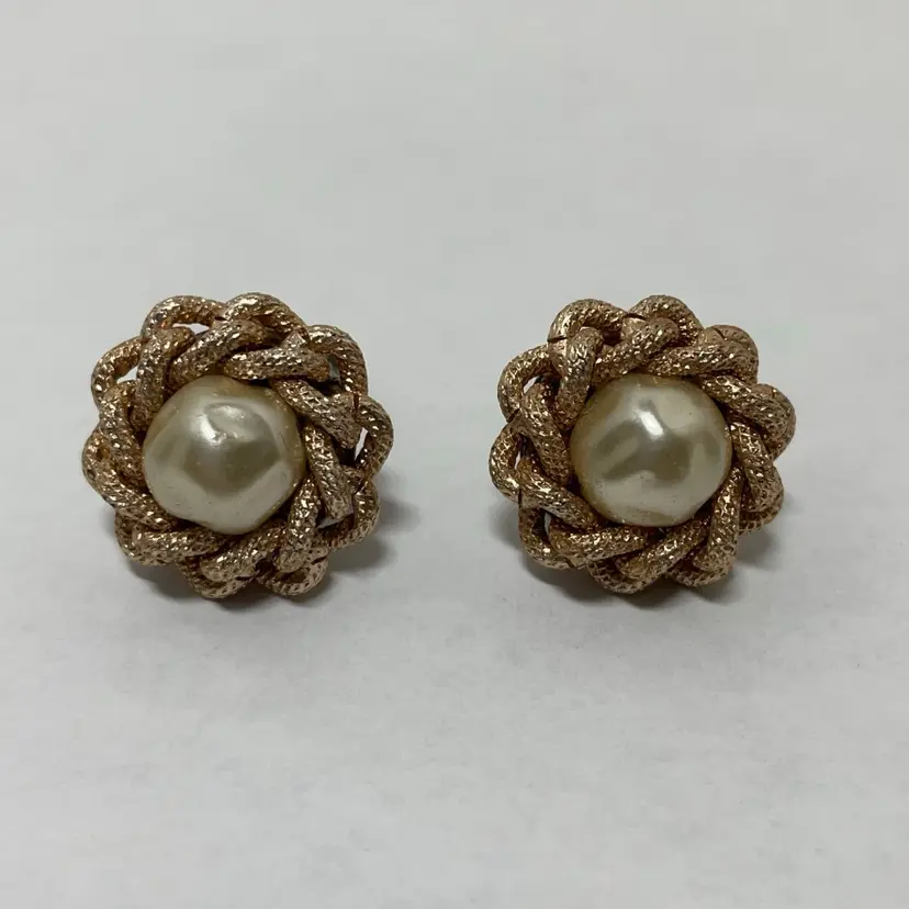 #02 - Goldtone “JAPAN” Clip On Earrings