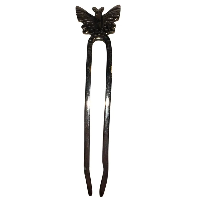 silver-toned metal hair fork “butterfly”