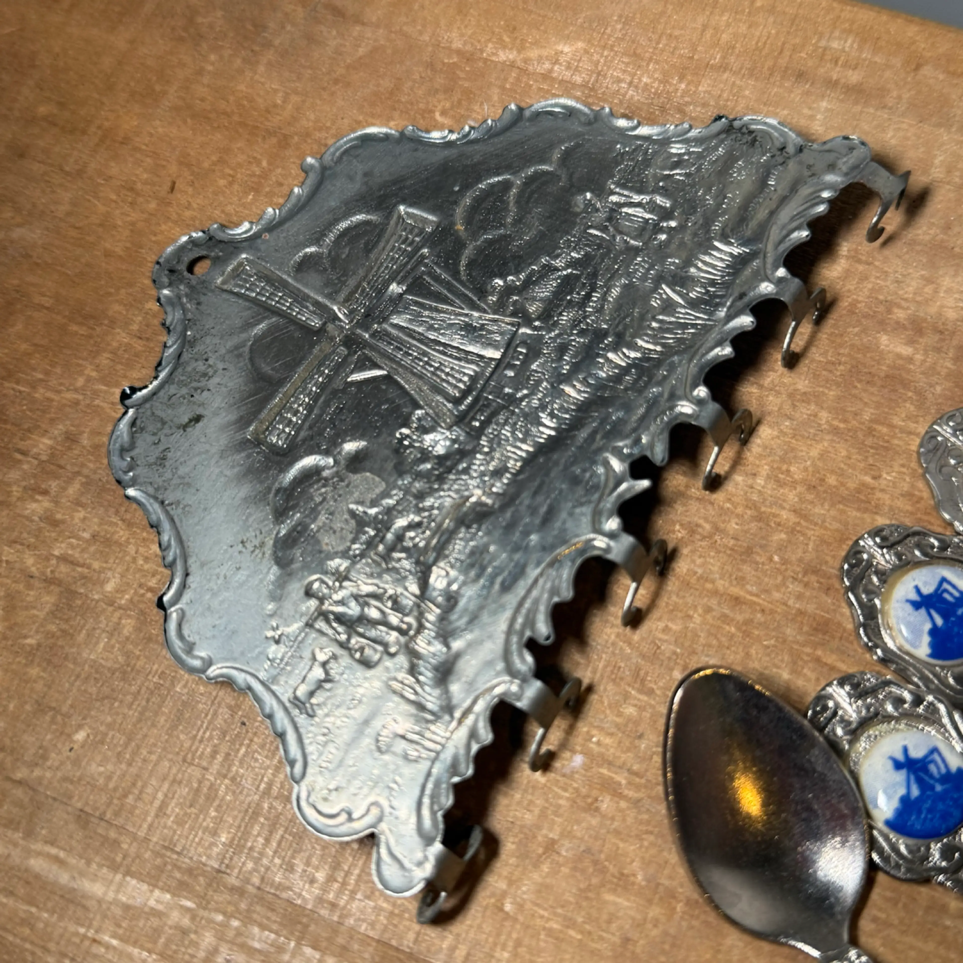 Image 3 of 4