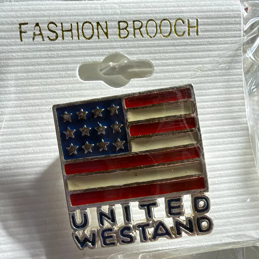 NOS “United We Stand” 90s Brooch 1”