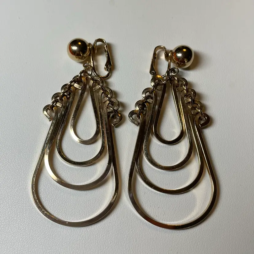 #24 - Bergere Quadruple Hoop Tiered Clip On Earrings