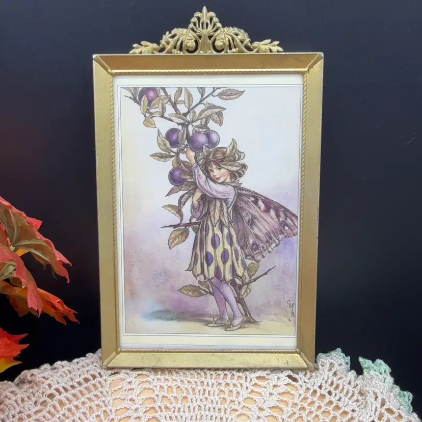 🐞Vtg Sloe Fairy Print Vintage Gold Brass Filigree Frame Wall Art Signed 8.5x5”