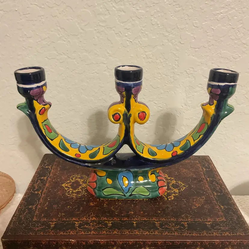 🎉 Mexican Talavera pottery 3-arm arched Candelabra