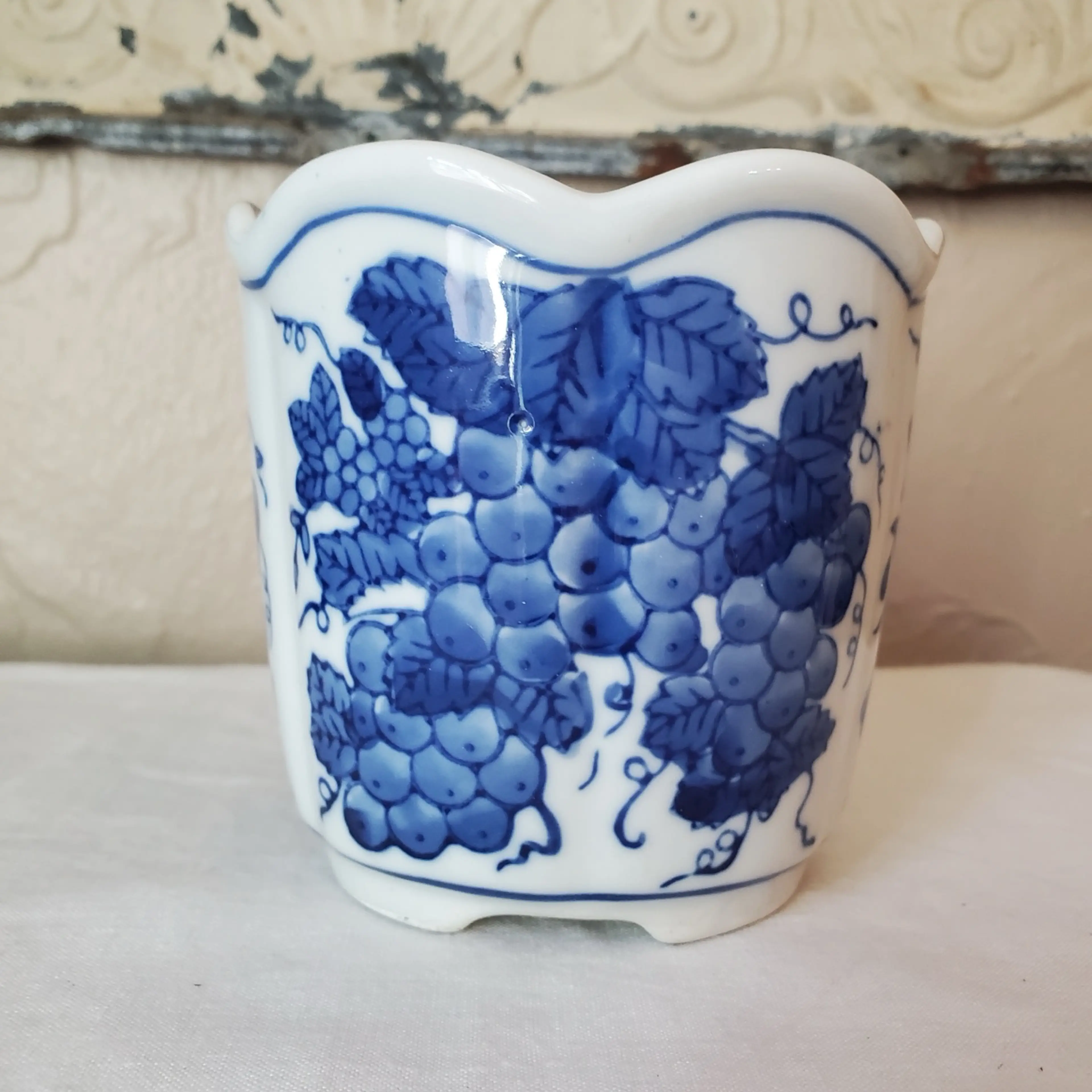 Image 2 of 3