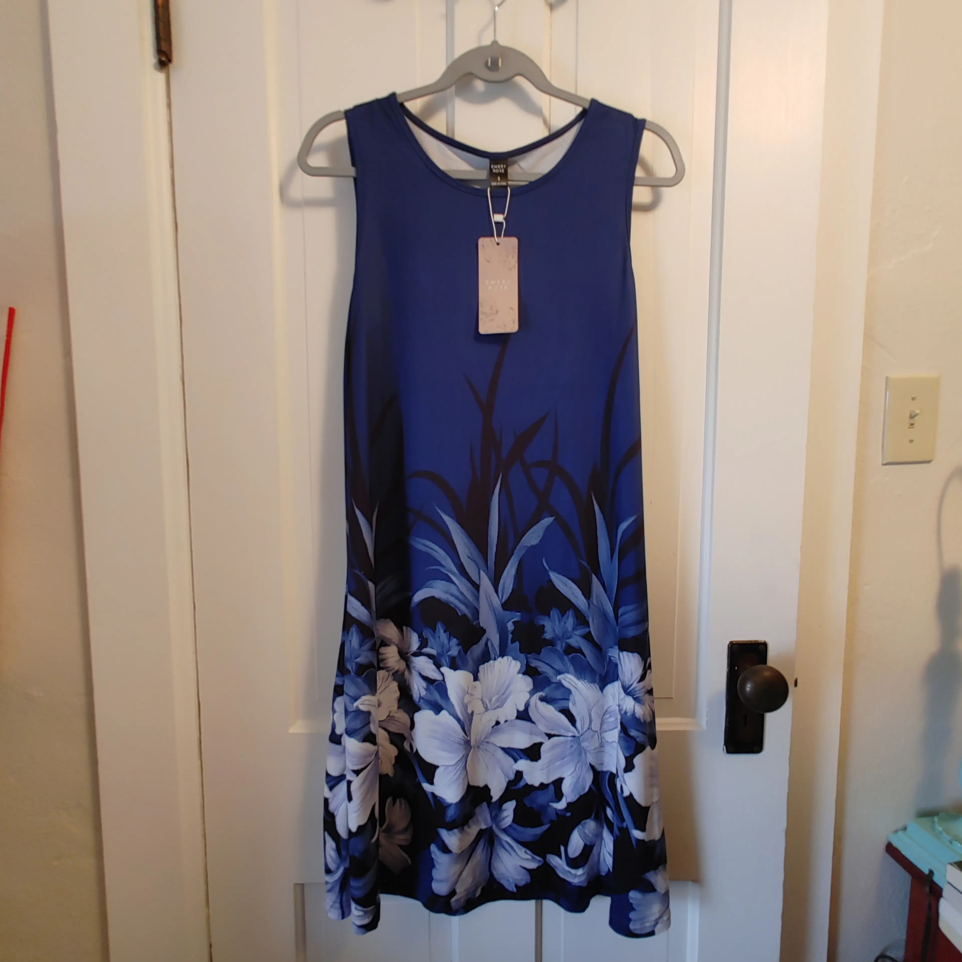 Image 1 of 4
