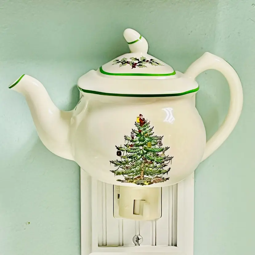 Spode Christmas Tree Teapot Shaped Plug-In Nightlight