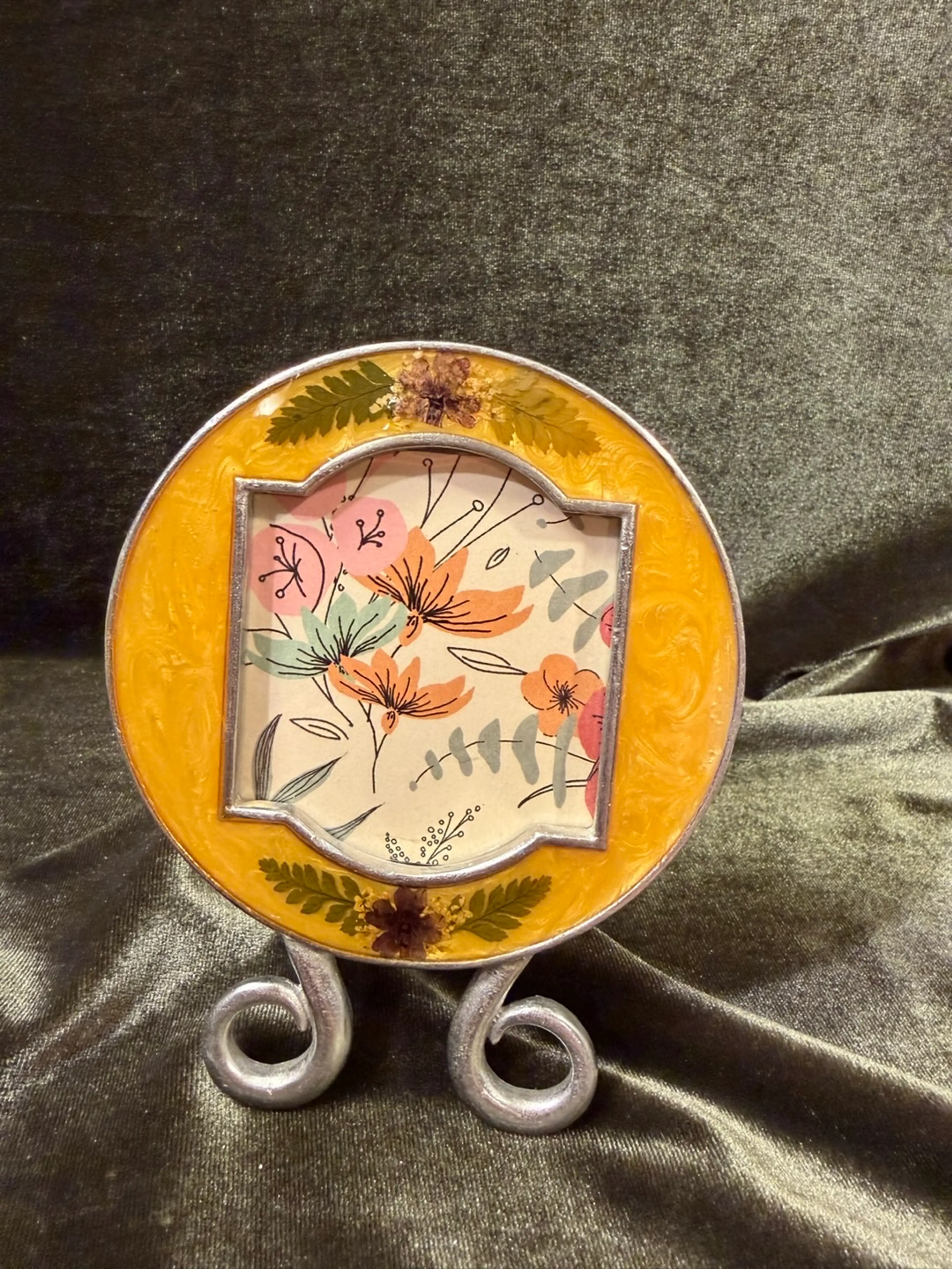 Image 1 of 6