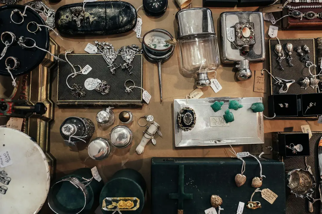 Jewelry & Adornments