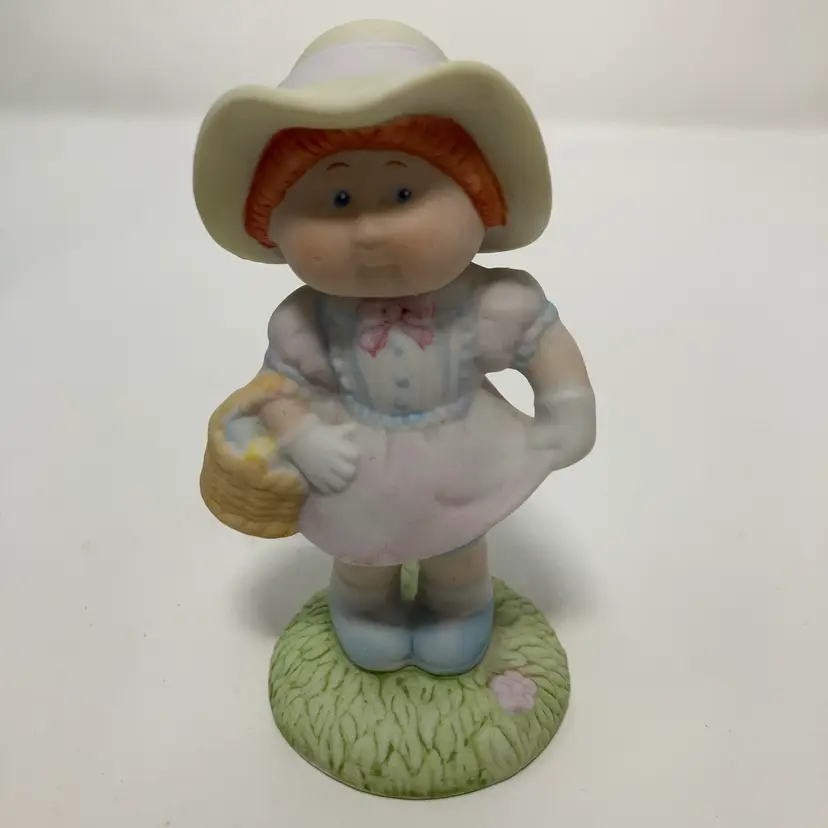 1985 Cabbage Patch Kids In Your Easter Bonnet Porcelain Figurine! 3 3/4” Tall!