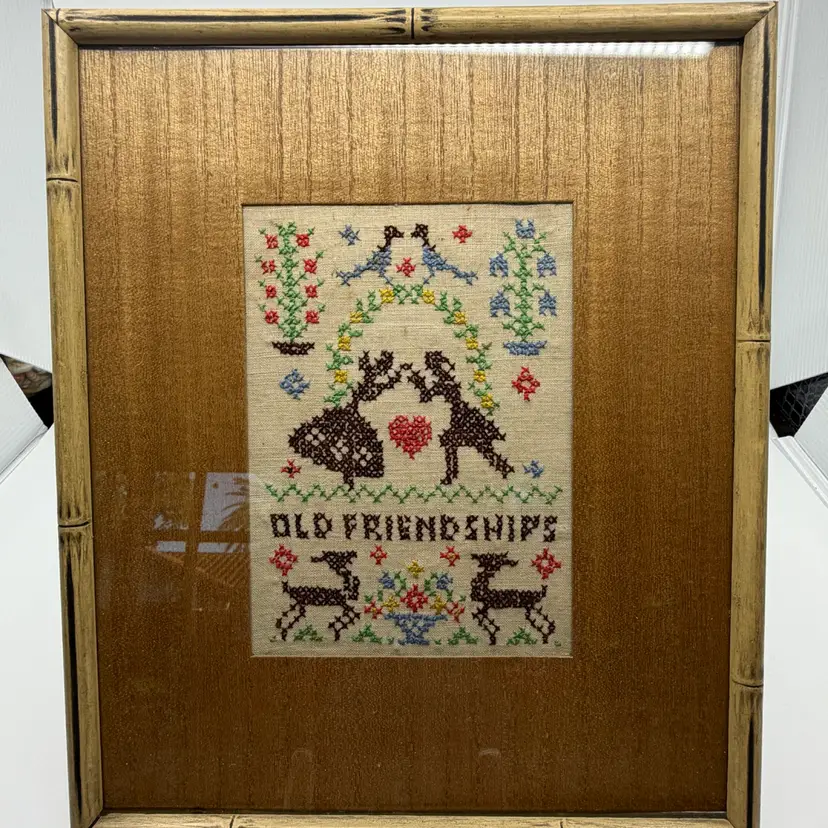 Vintage Old Friendships Framed Cross Stitch Wall Art 10.5 X 12.75”