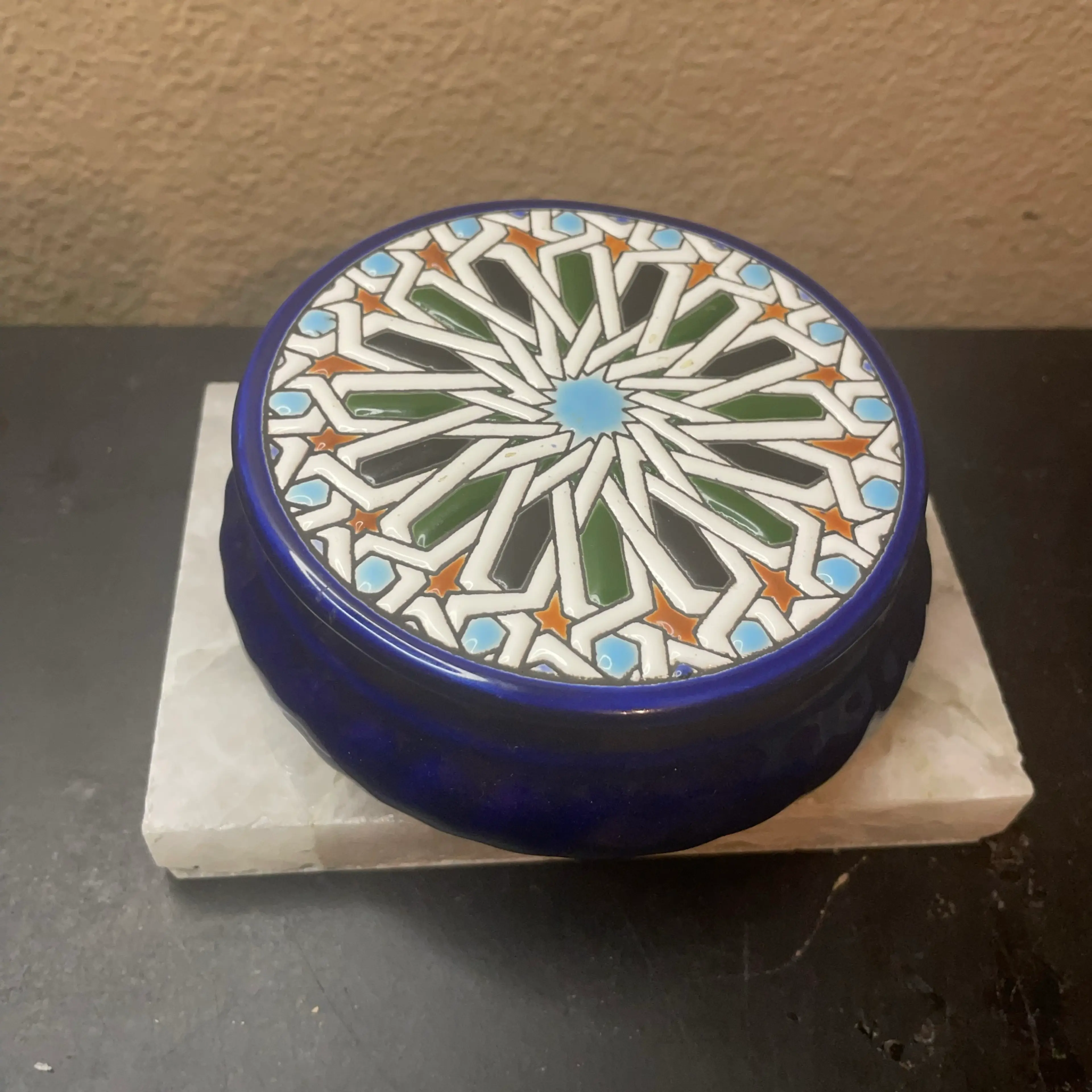 Image 2 of 7