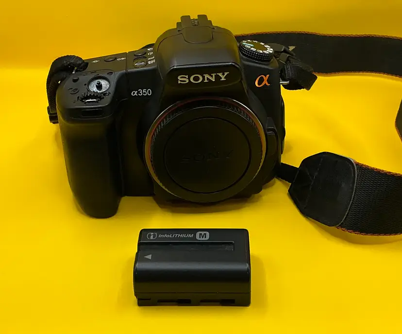 Sony Alpha a350 14.2MP Digital SLR Camera - Black FOR PARTS OR REPAIR