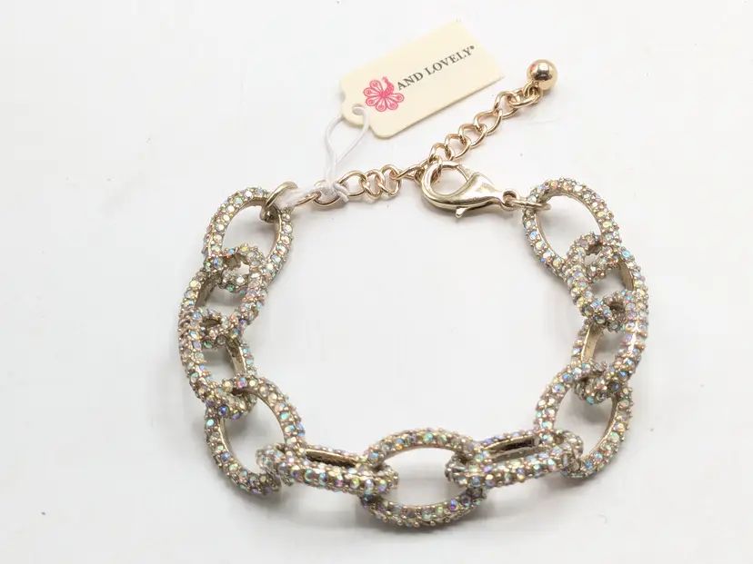 And Lovely Sparkling Rhinestone Chain Link Bracelet NWT