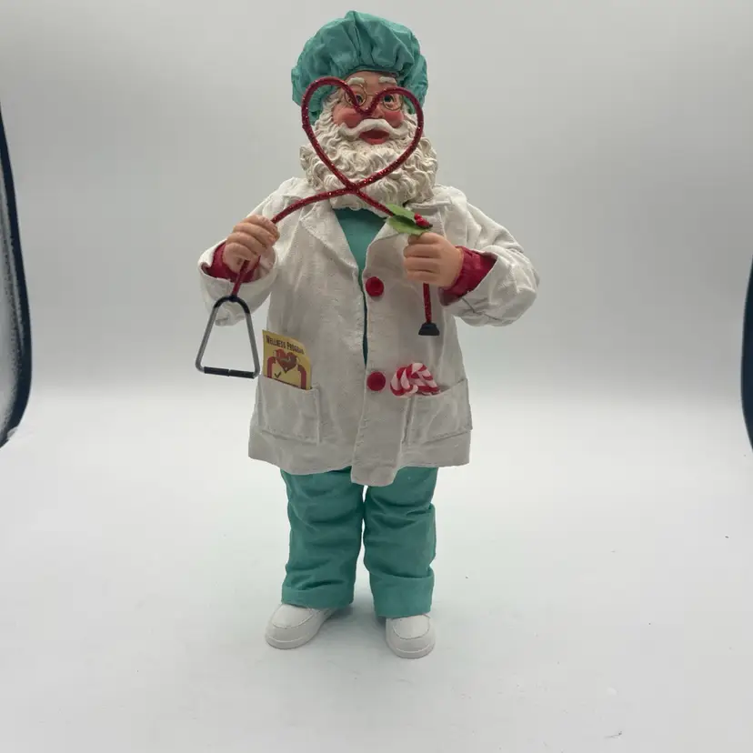 Clothique Santa Doctor FROM THE HEART BY POSSIBLE DREAMS 11”