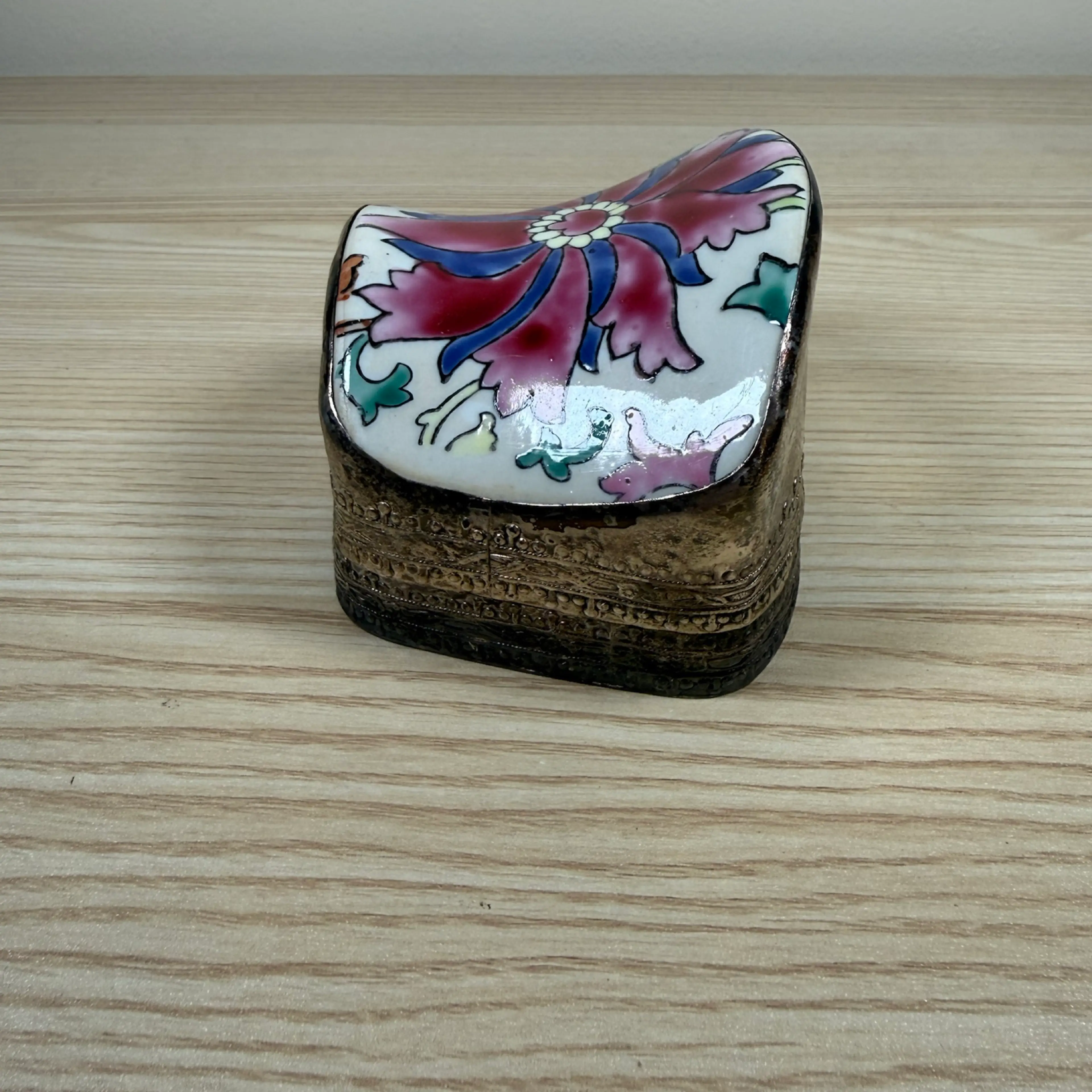 Image 3 of 7