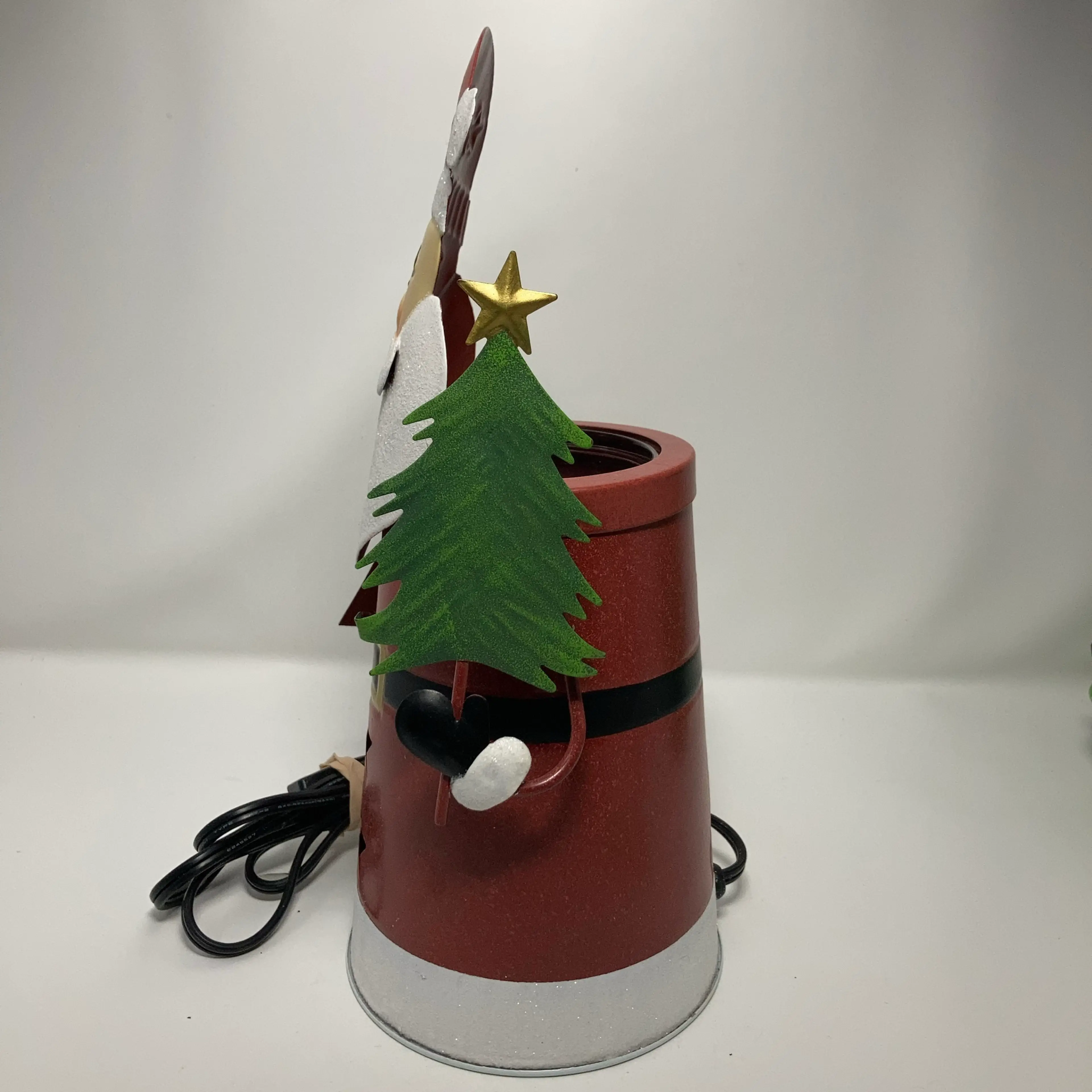 Image 4 of 16