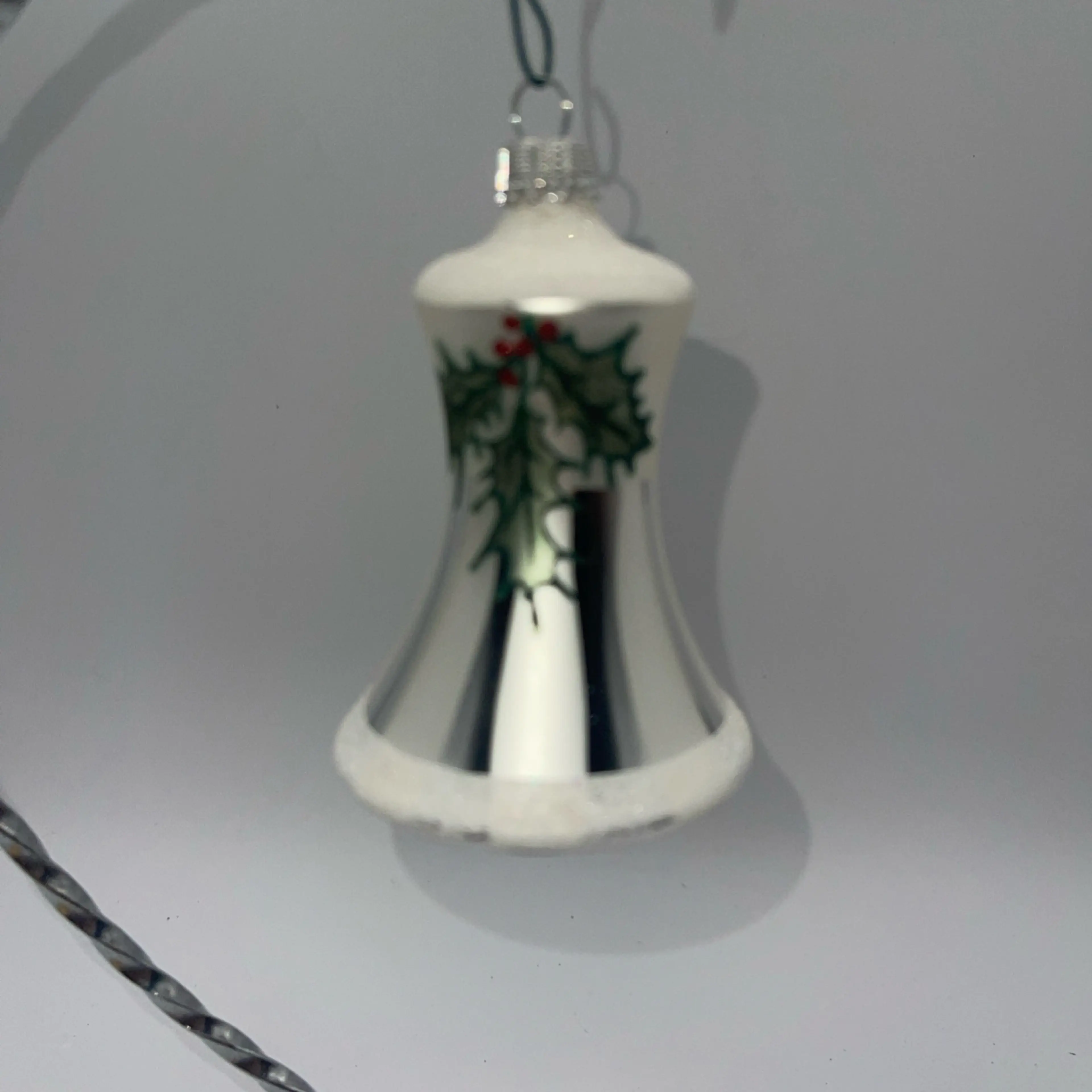 Image 2 of 6