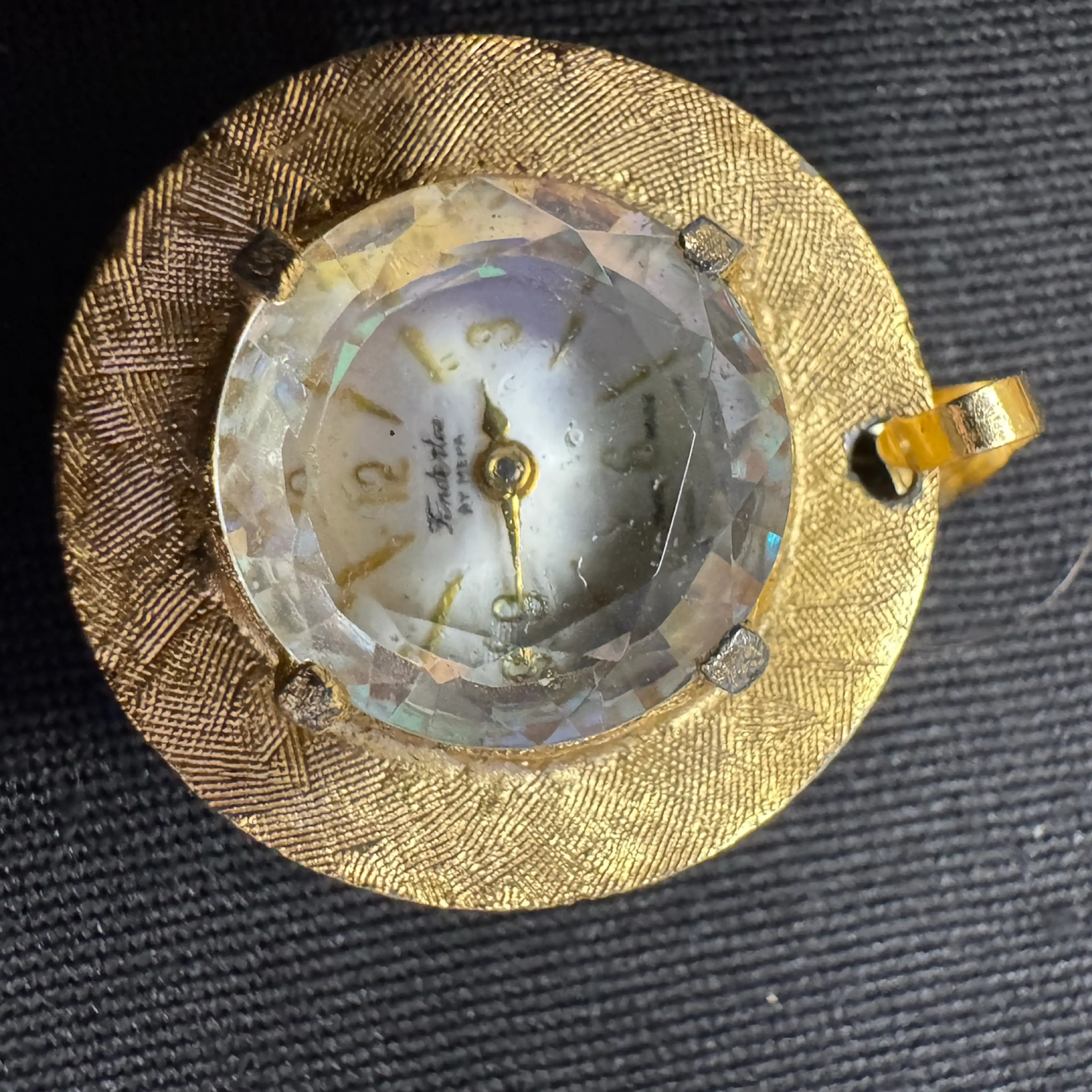 Image 2 of 8