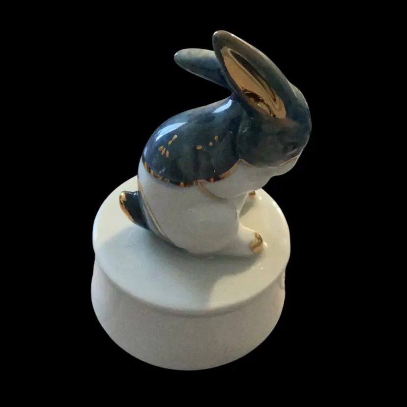 Otagiri Japan Peter Cottontail Bunny Ceramic Music Box