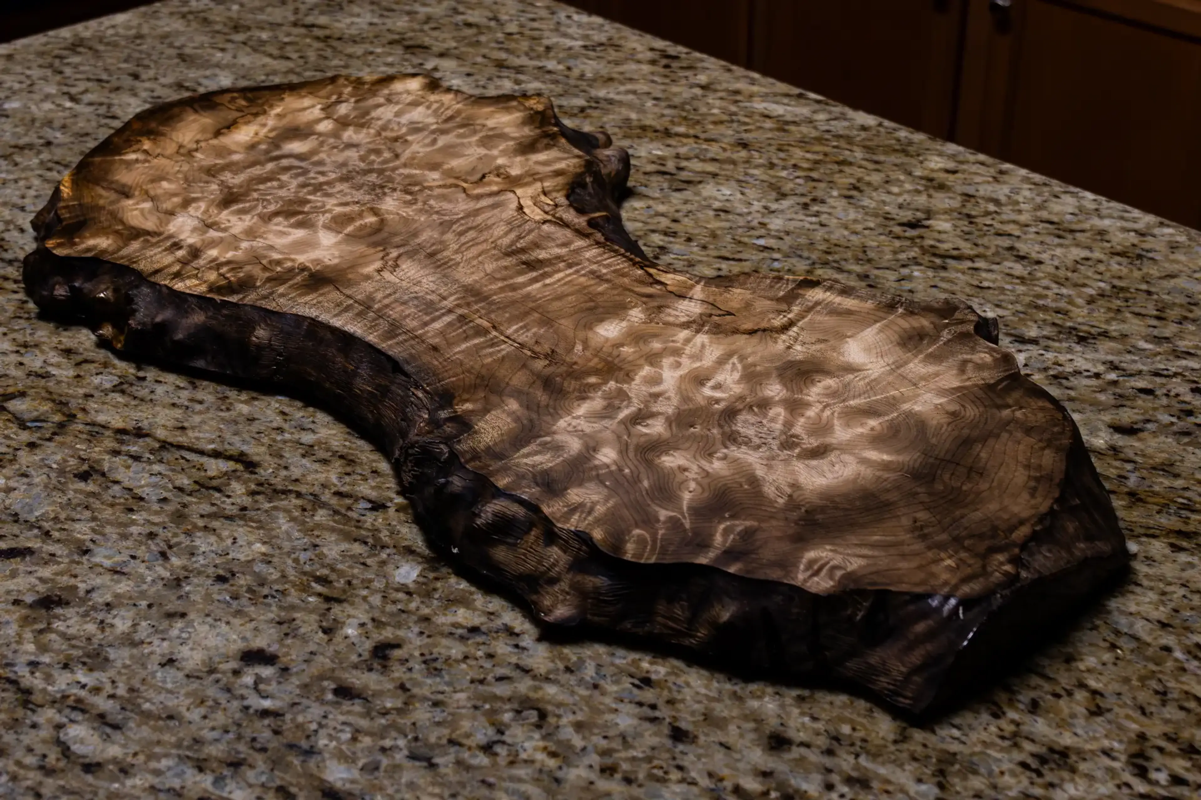 Oregon Myrtle Burl Island Accent Tray