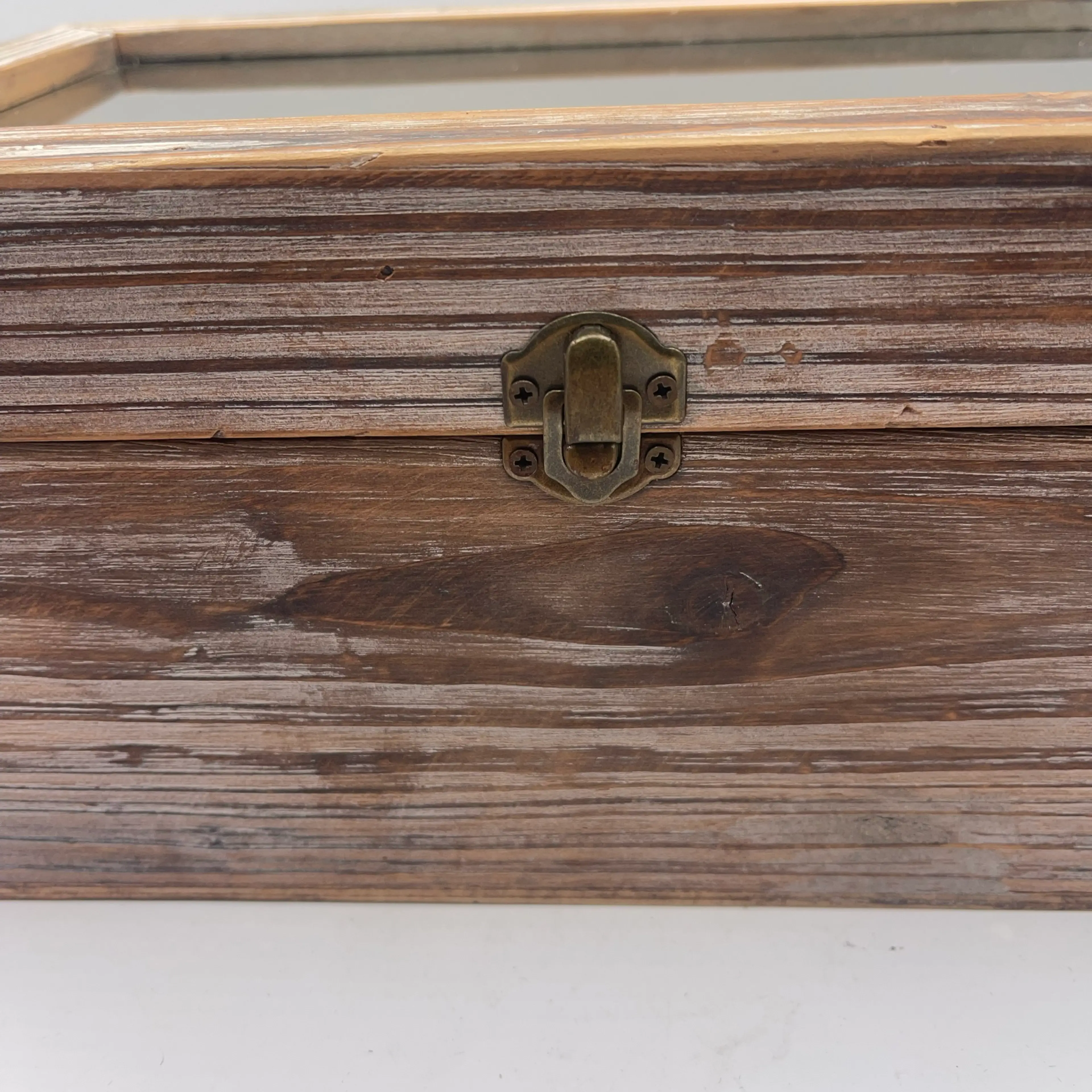 Image 4 of 5
