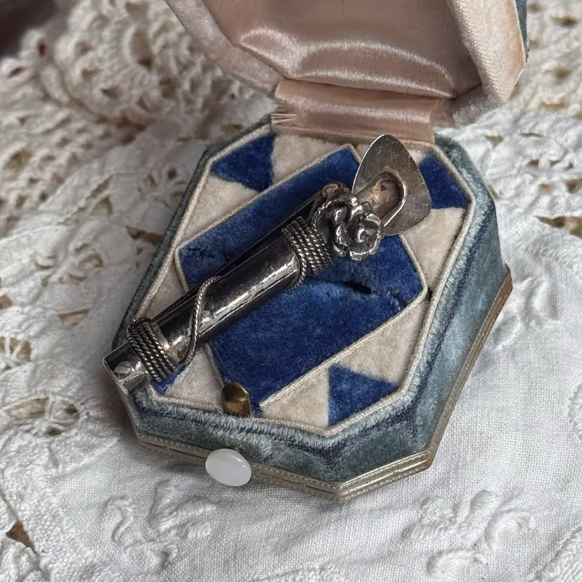 Vintage American Sterling Silver Rose Tussie Mussie Posy Holder Pin Brooch