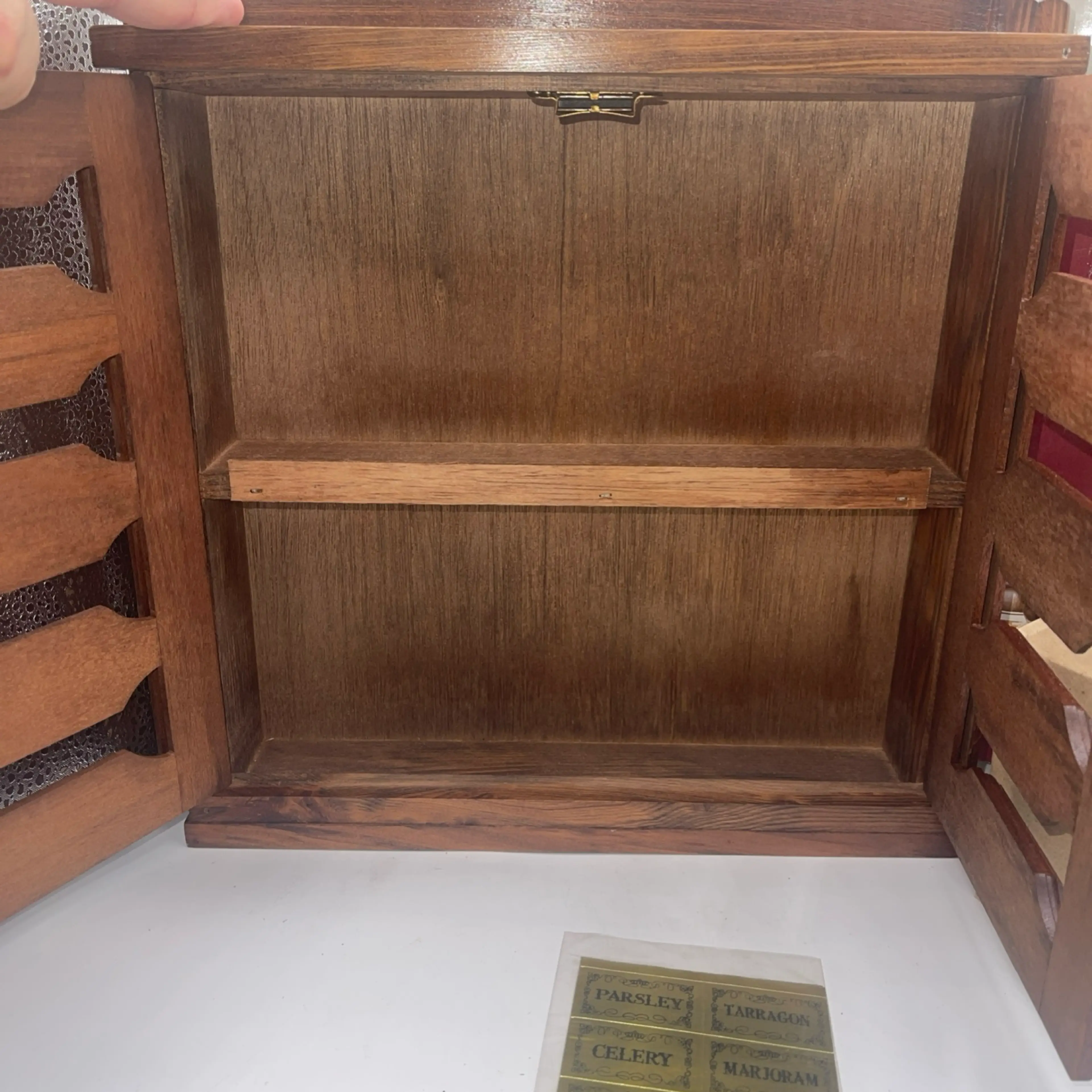 Image 4 of 11