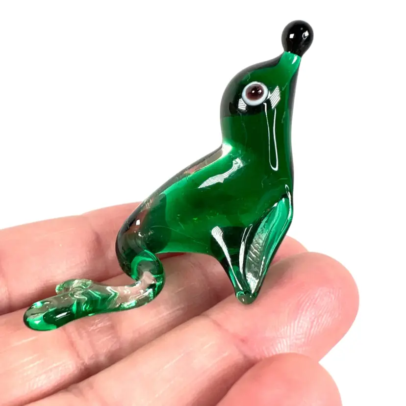 Seal Sea Lion w Ball 1.5” Green Blown Glass Miniature Figurine