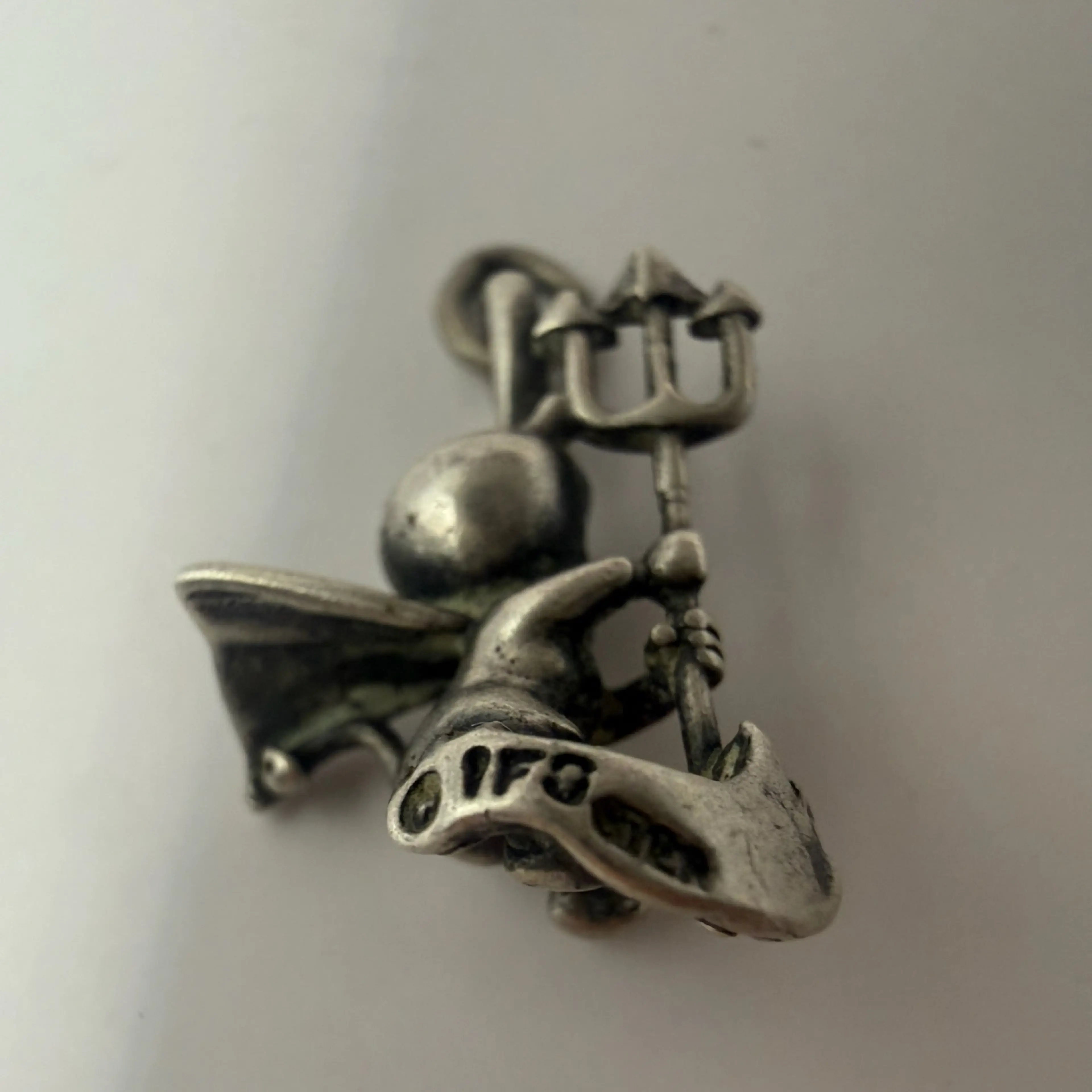 Image 3 of 4