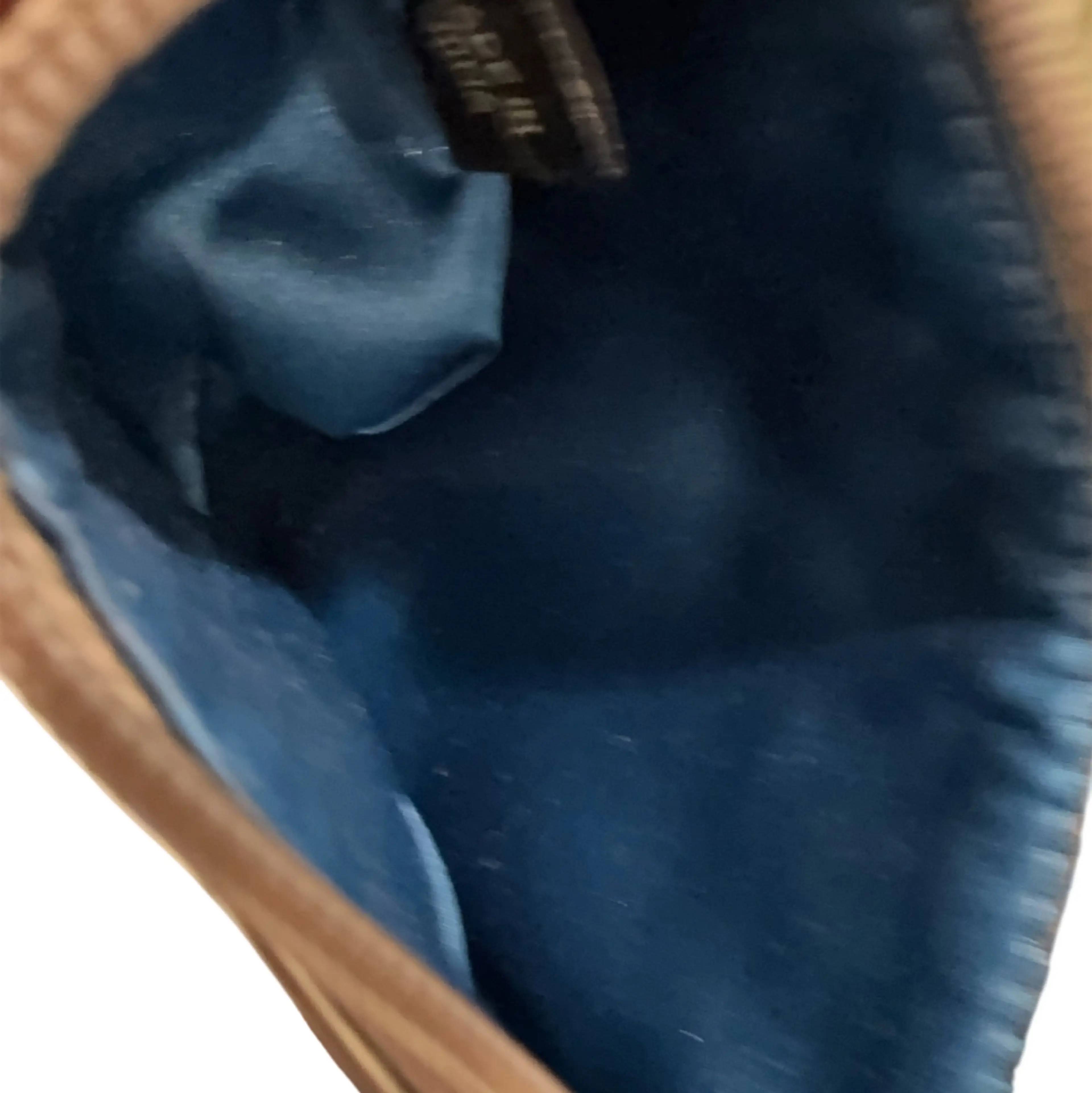 Image 4 of 4