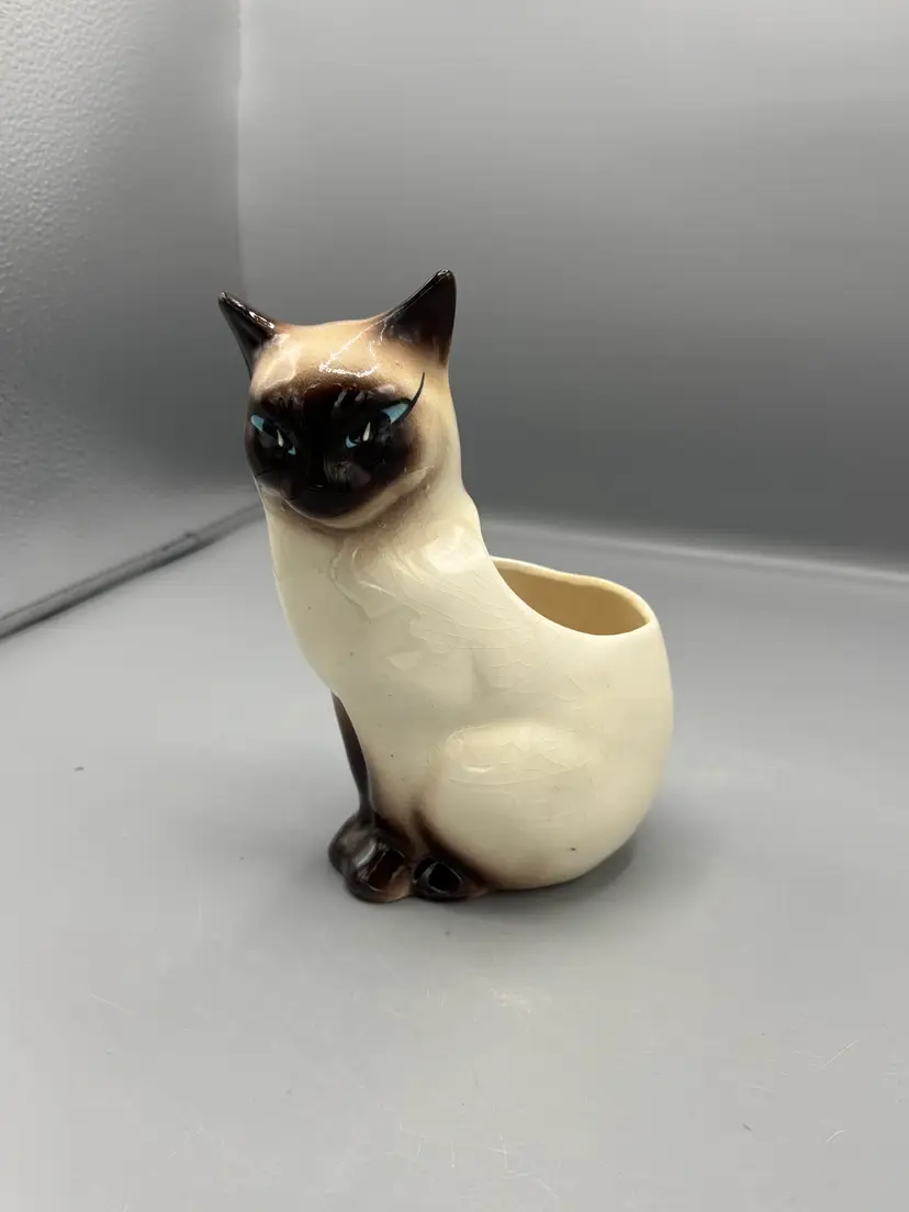 Vintage Ceramic Siamese cat planter