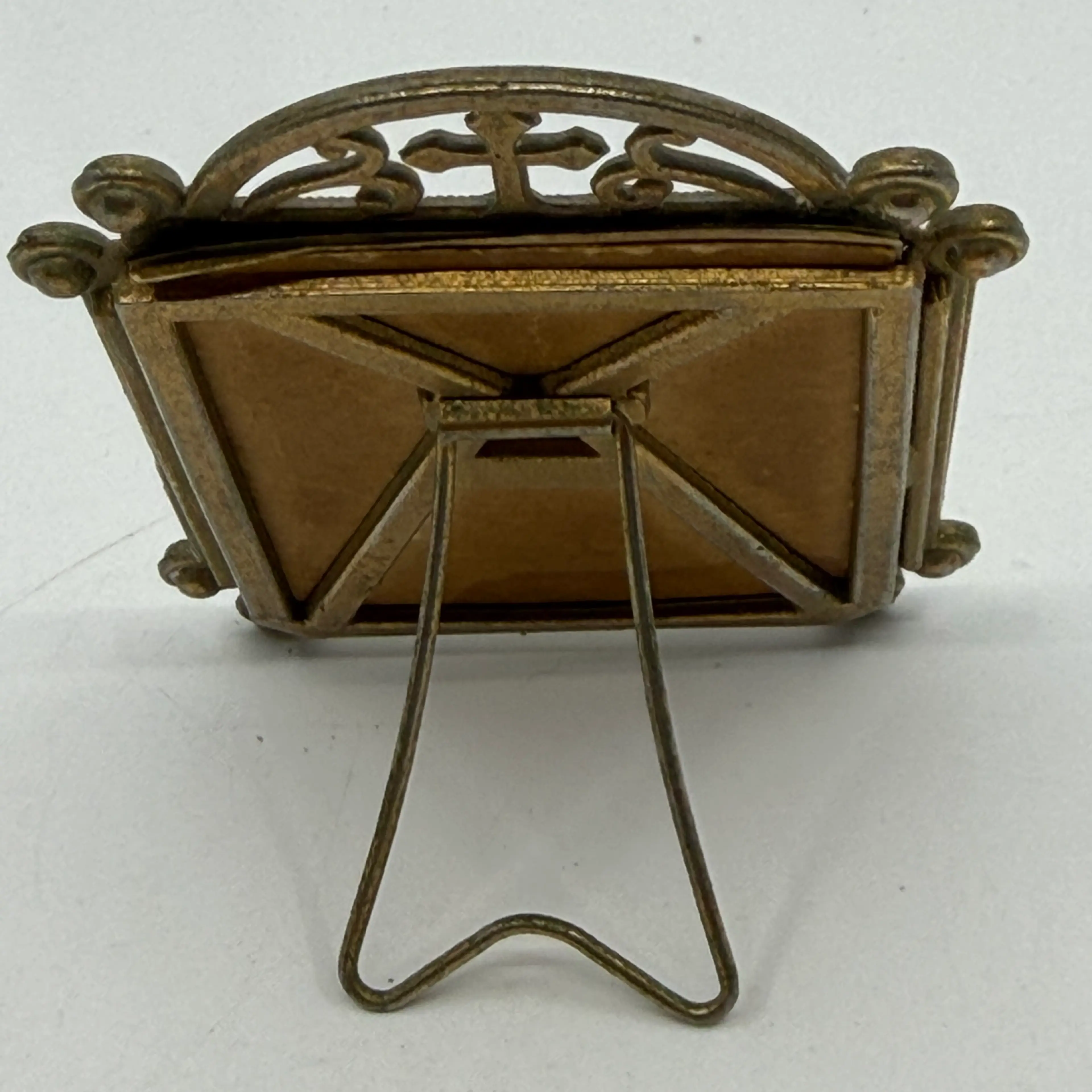 Image 4 of 5