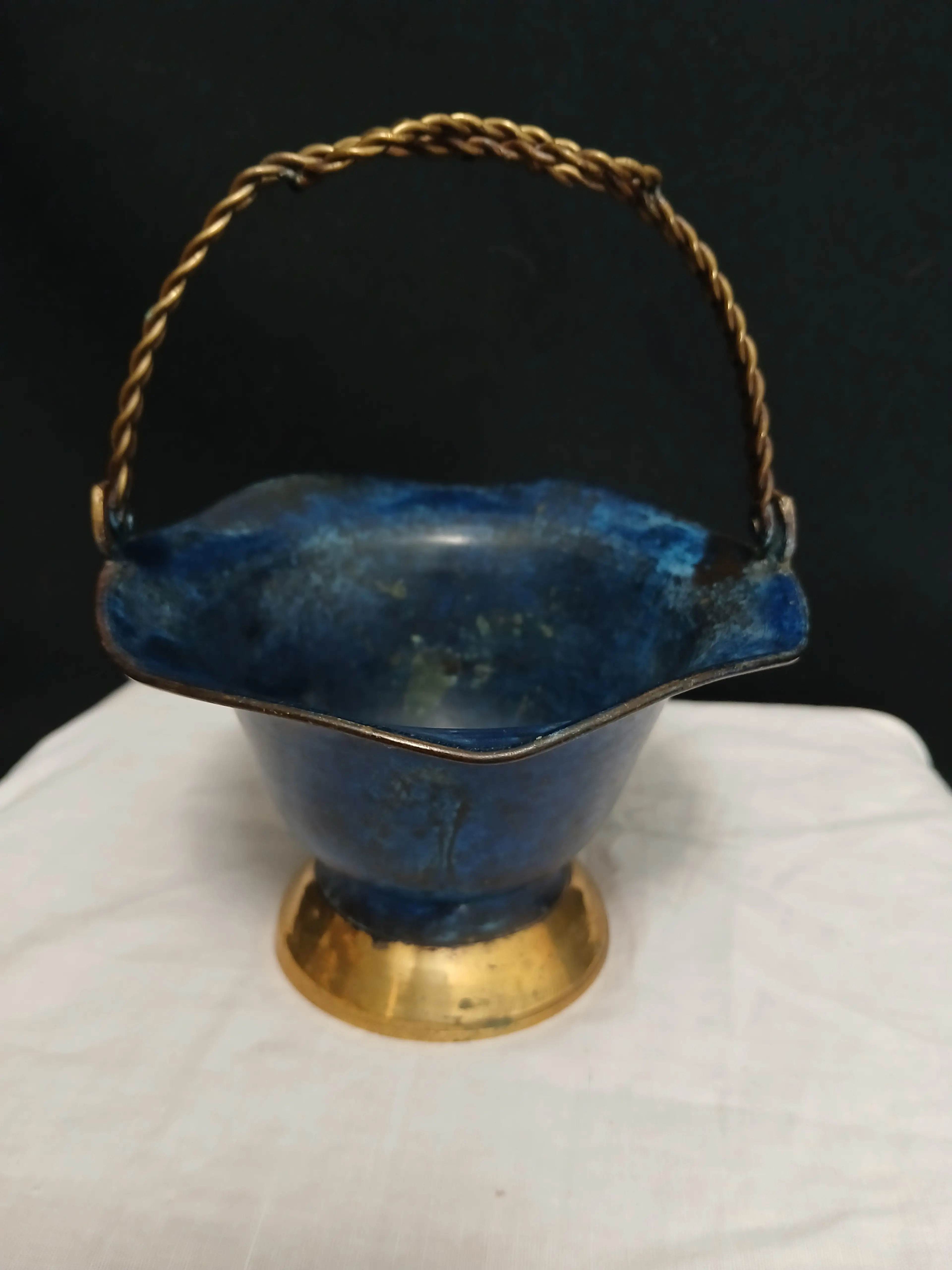 Image 4 of 6