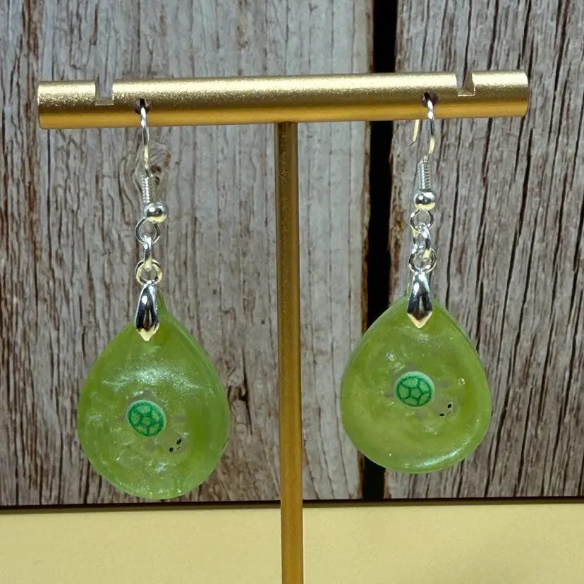 Cute Green Turtle Drop Earrings In Resin