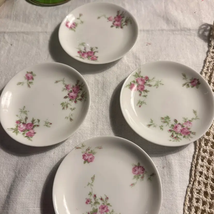 4 Beautiful Limoges Pats