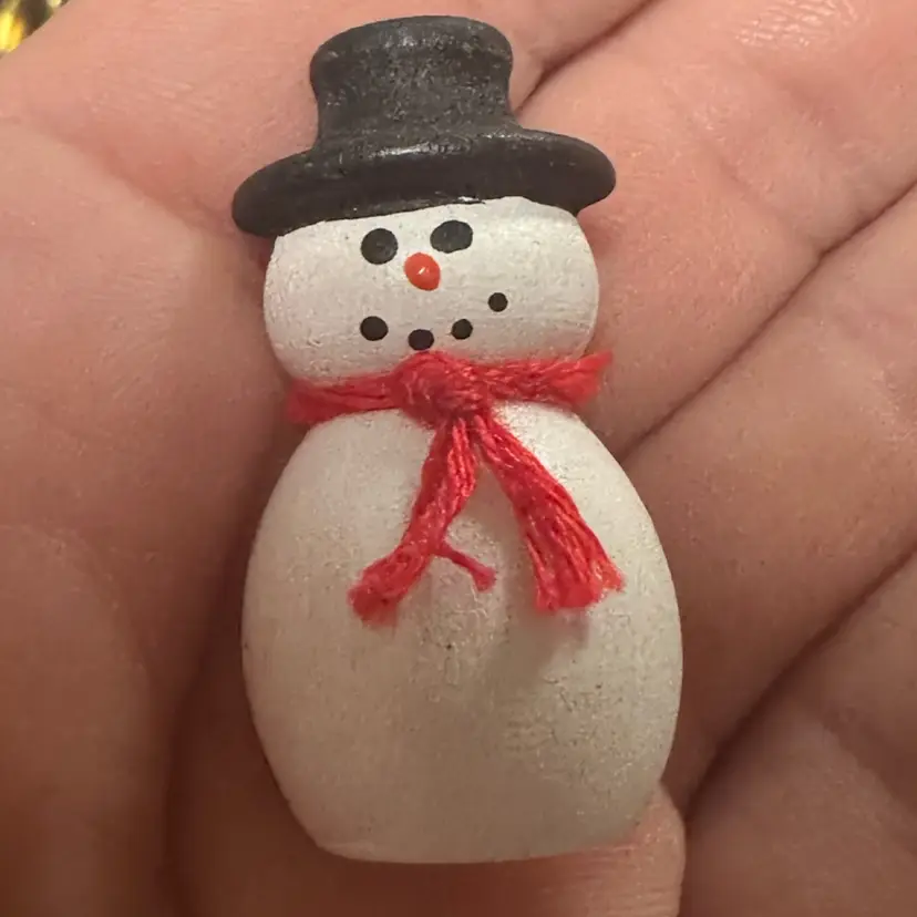 Wood Snowman Pin