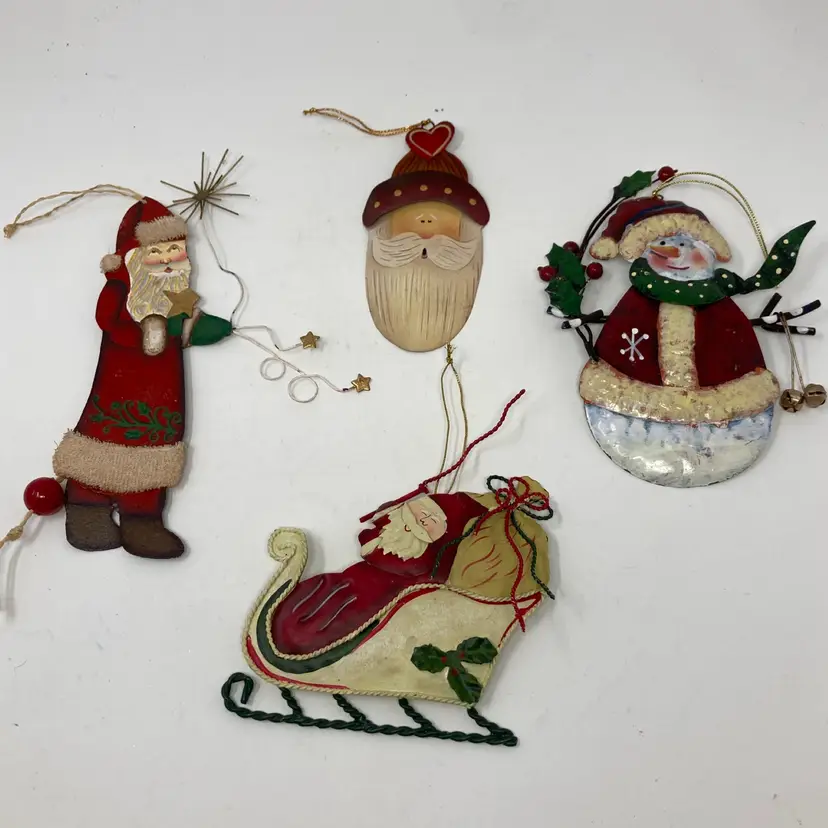 4 Pc Metal Ornaments! Pull Ball Santa! 🎅🏻
