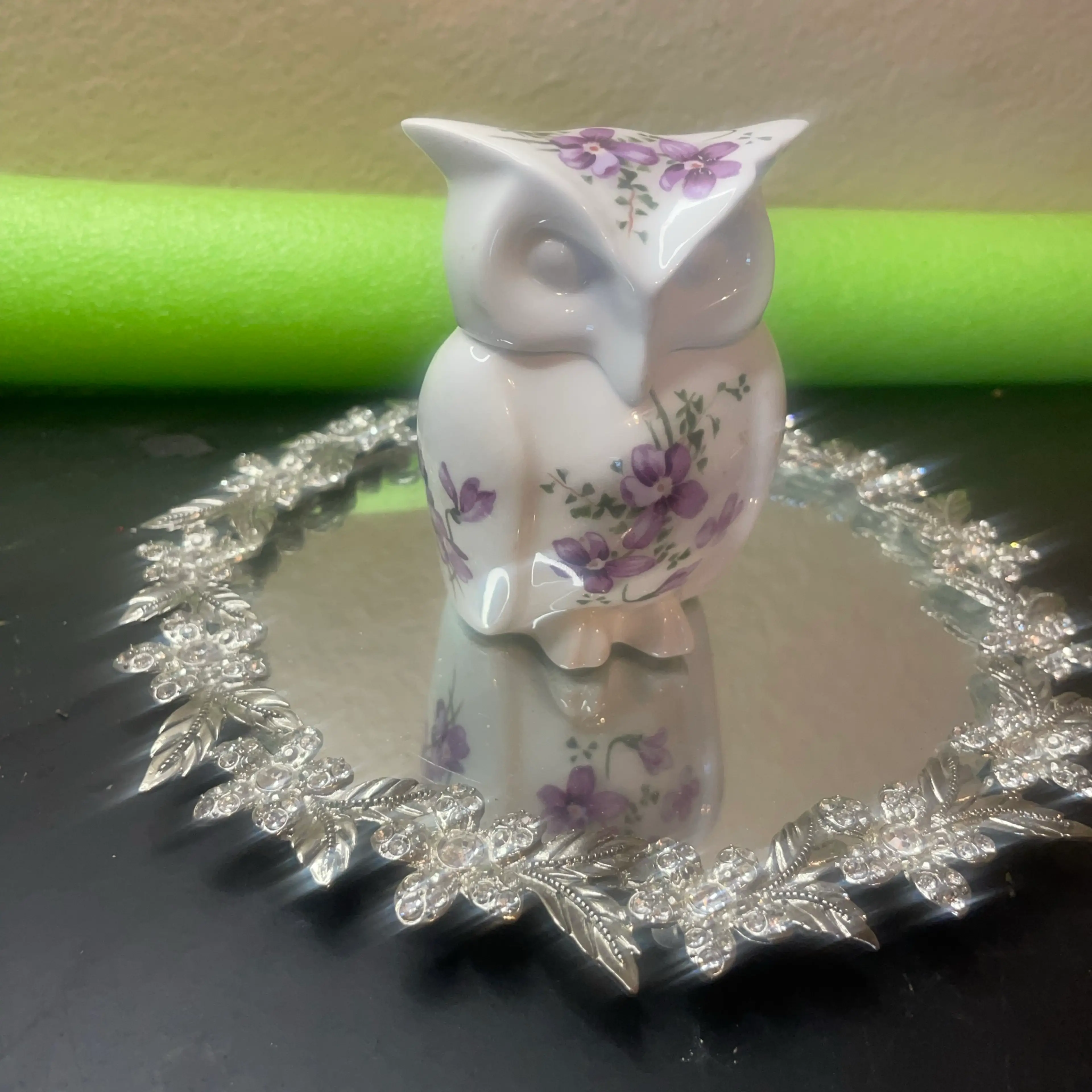 Image 2 of 6
