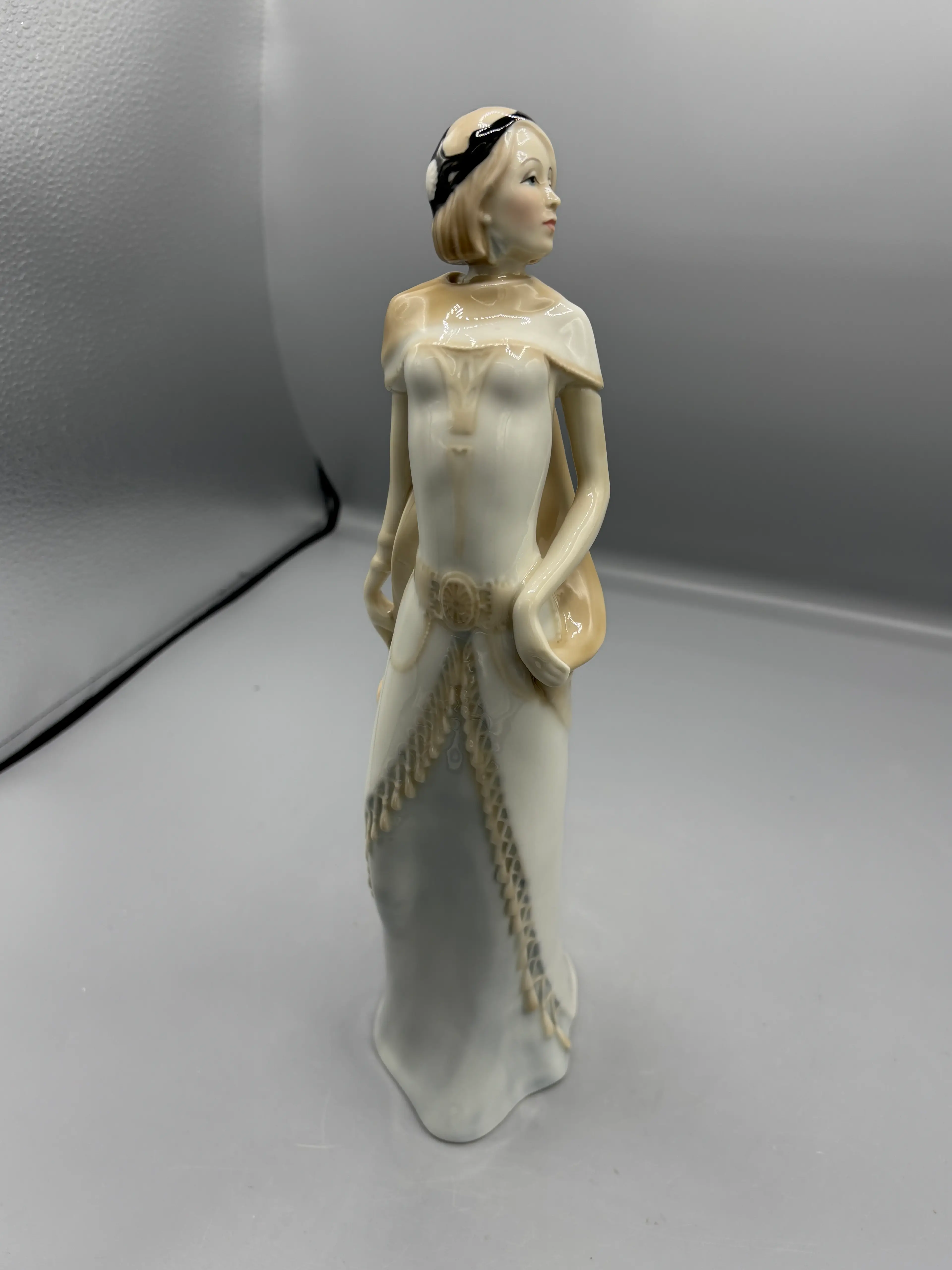 Image 4 of 6