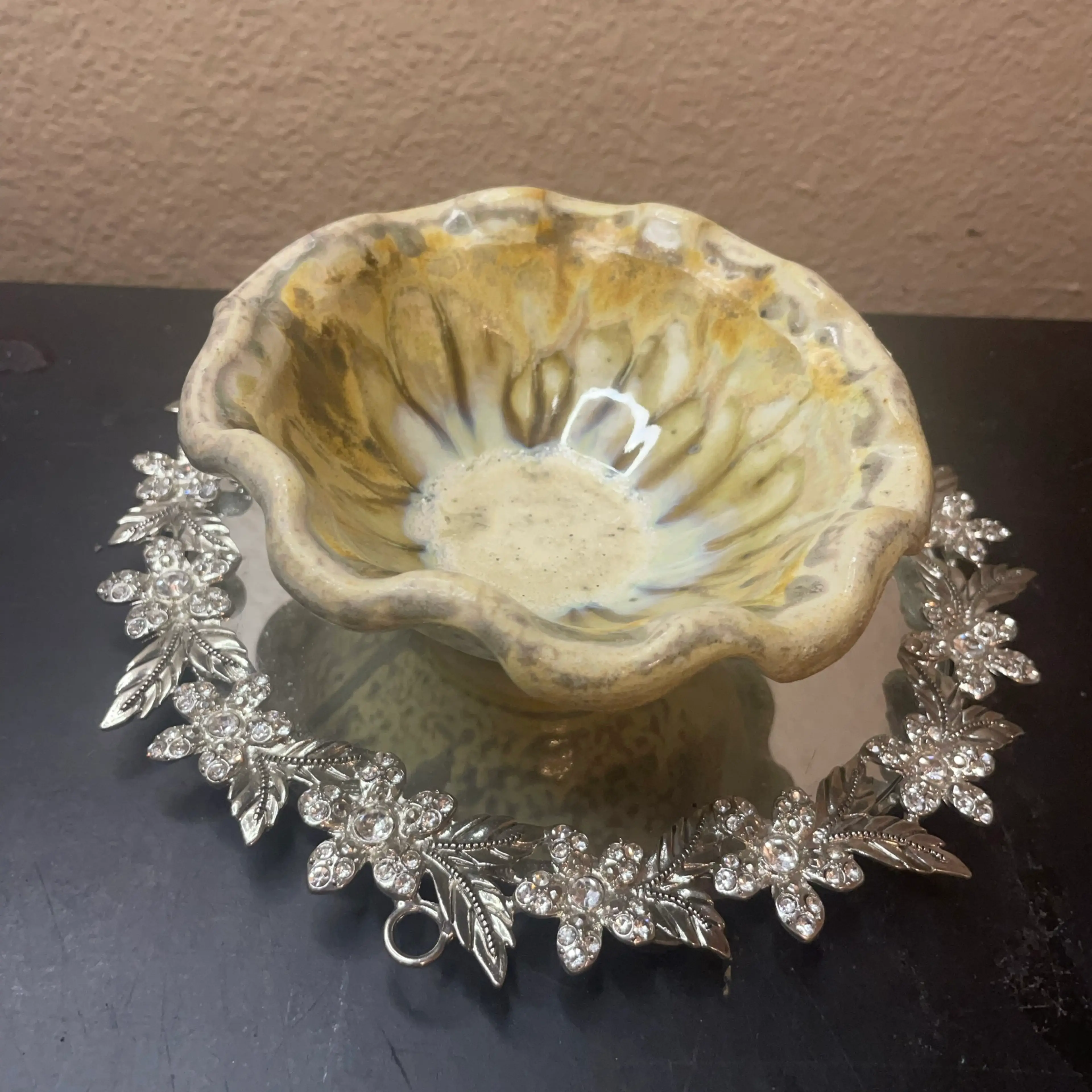 Image 2 of 8