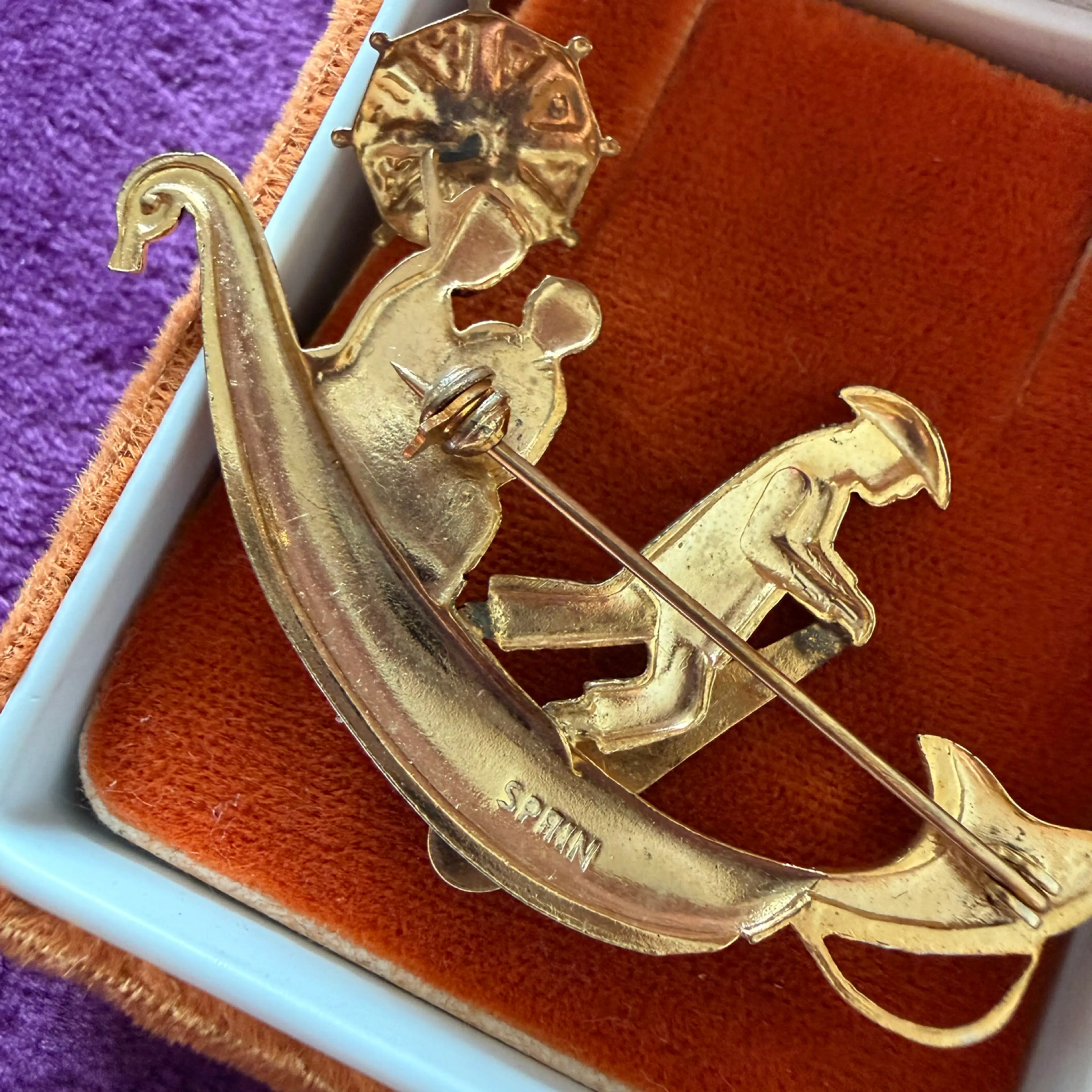 Image 4 of 5