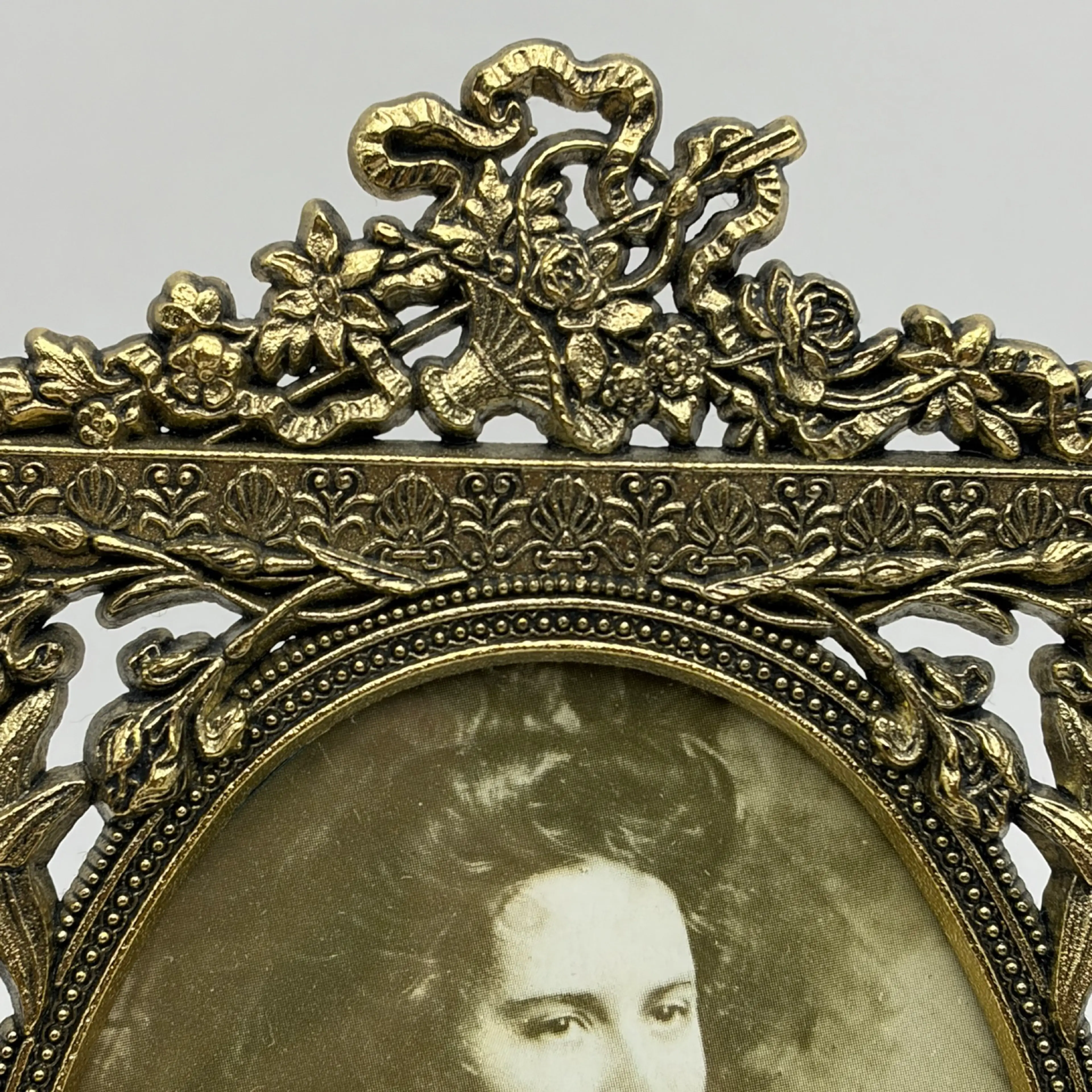 Image 2 of 12
