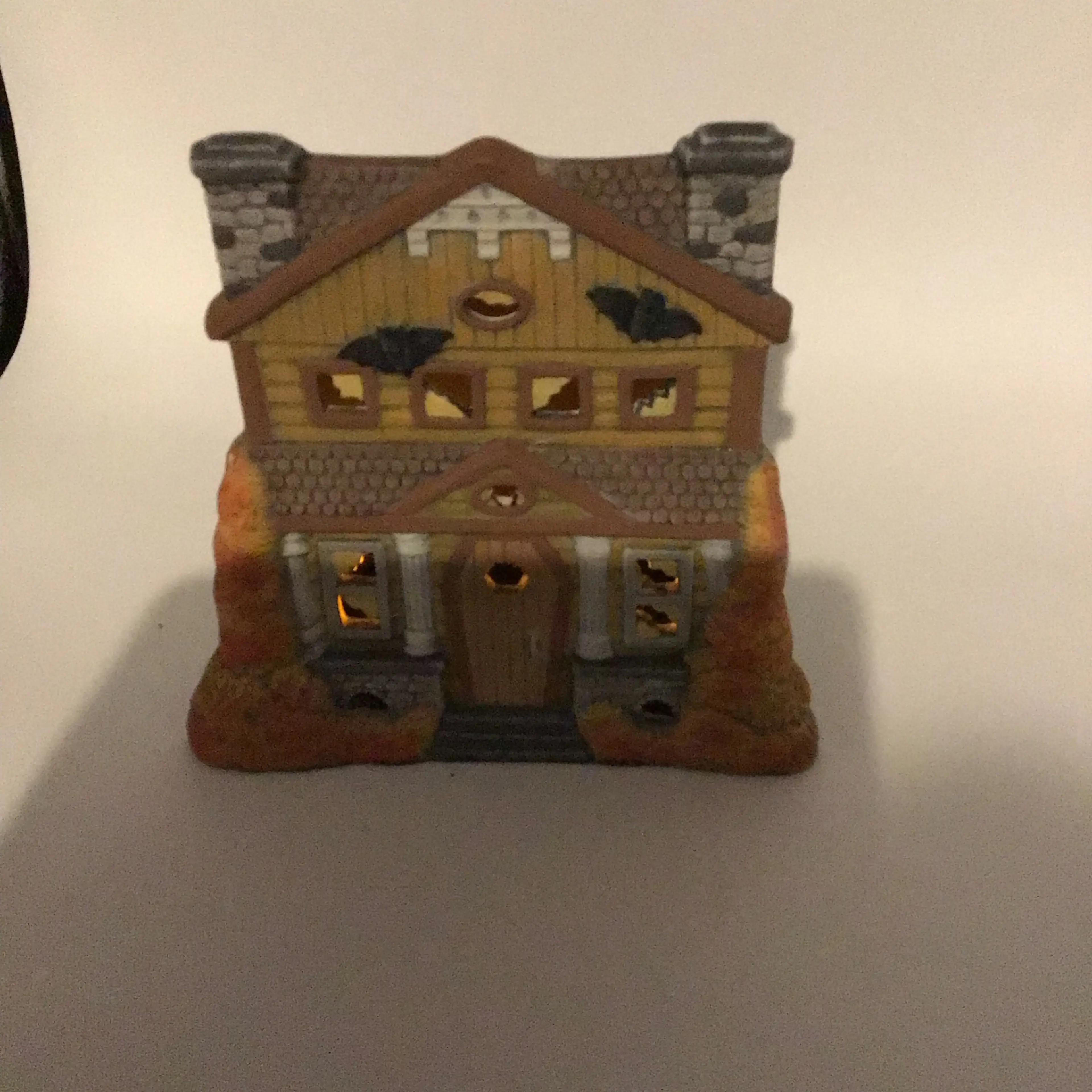 Image 1 of 4