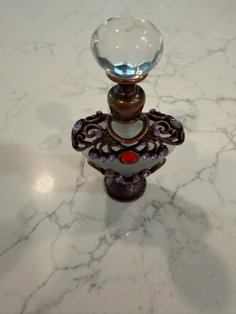 🪹Vintage Perfume Bottle