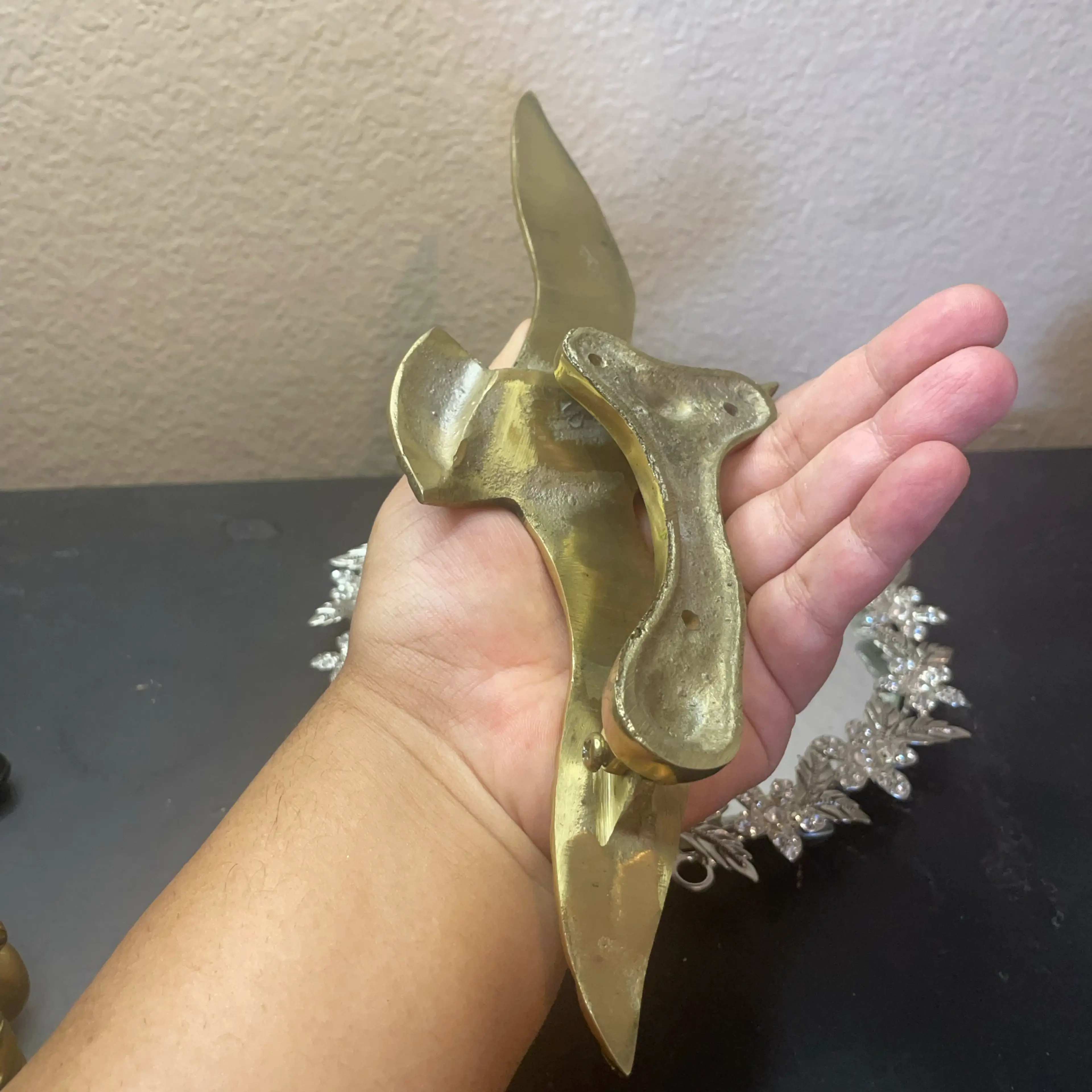 Image 4 of 6