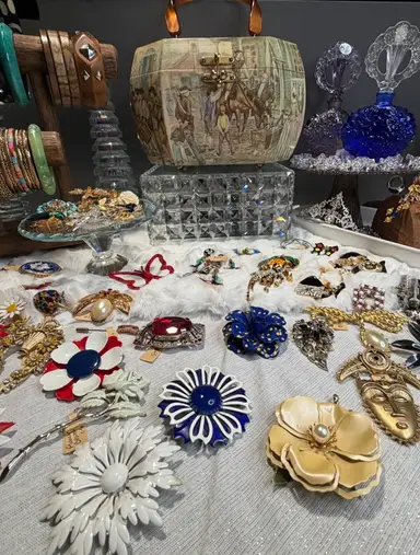 Sparkle Hunters Going Live With Bakelite, Cinnabar, Russian Painted Brooches, Enamel Flower Brooches, Micro Mosaics And Some Amazing Lunch At The Ritz 