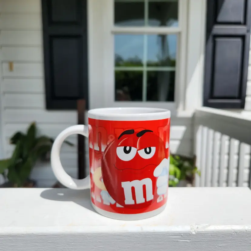 Mug- M&M 3 3/4" tall